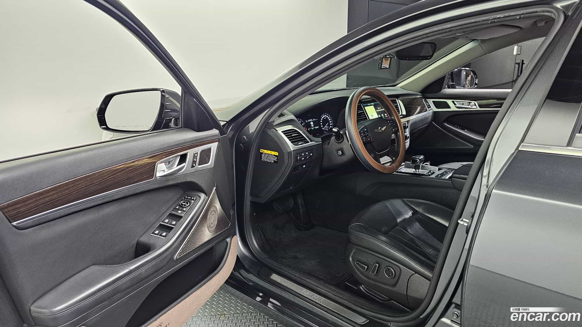 G80 Genesis 2016.9-INNER-010
