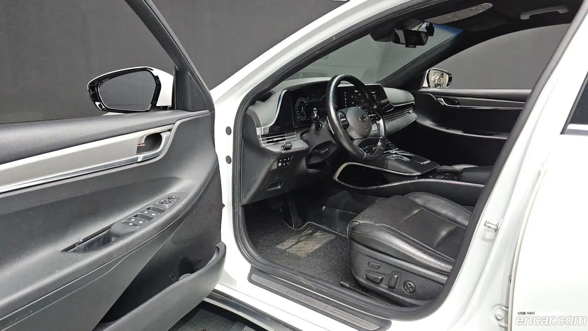 Grandeur Hyundai 2021.6-INNER-010