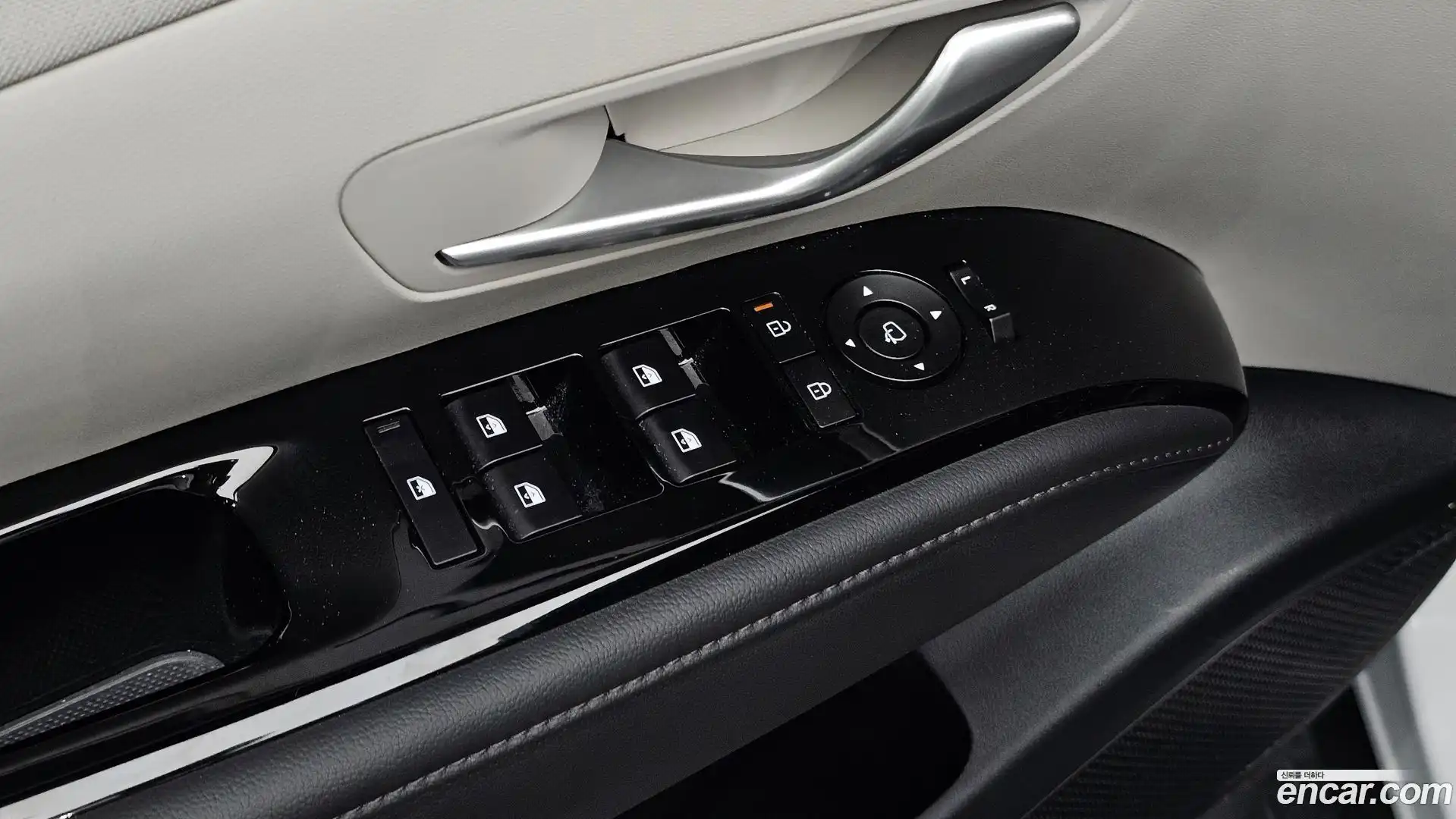 Tucson Hyundai 2025.3-OPTION-042