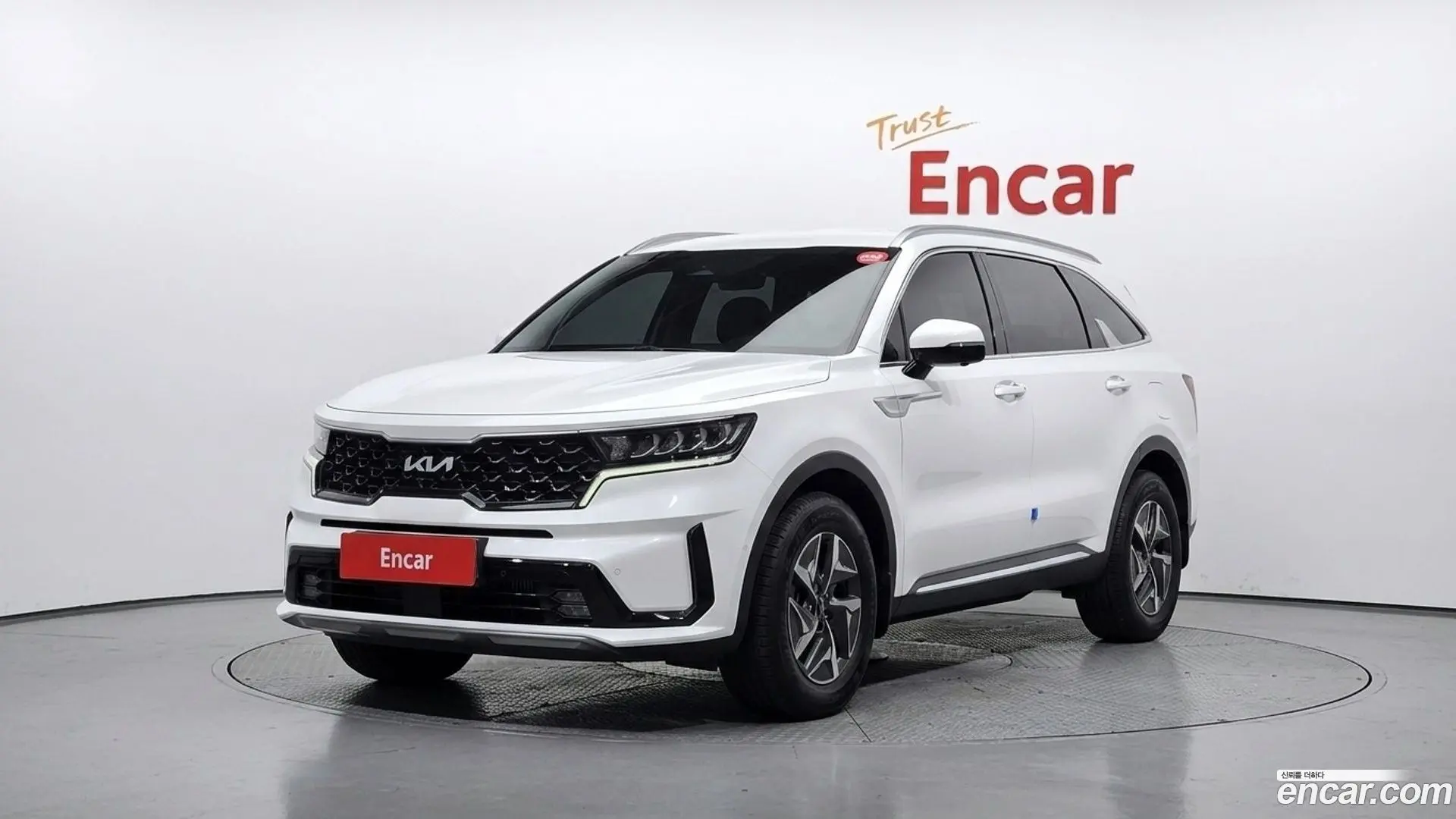 Main__Slider__Photo:Sorento Kia 2021.6-0