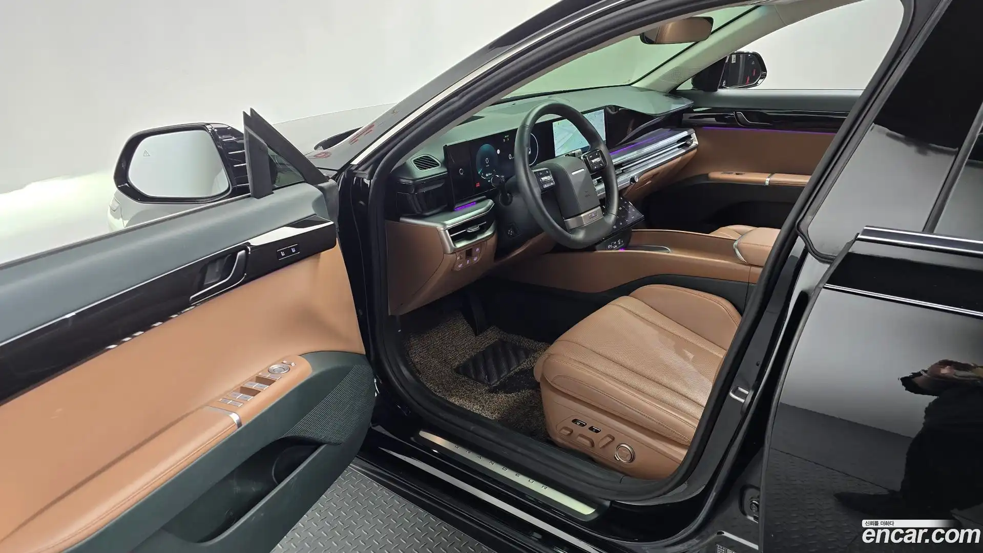 Grandeur Hyundai 2023.4-INNER-010