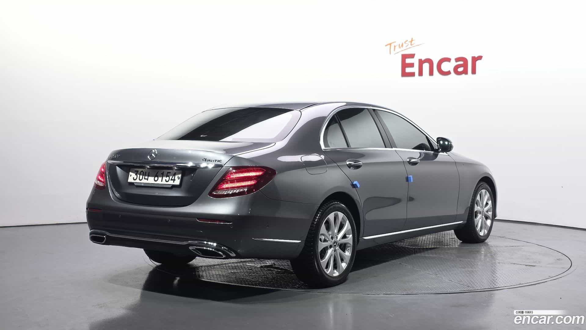 E-Class Mercedes-Benz 2019.5-OUTER-002