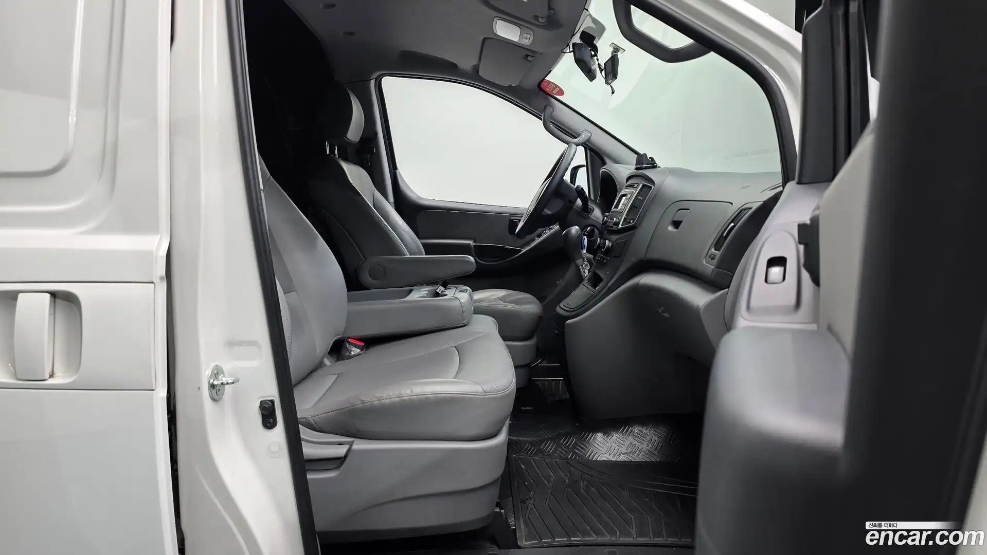 Starex Hyundai 2020.10-OPTION-016