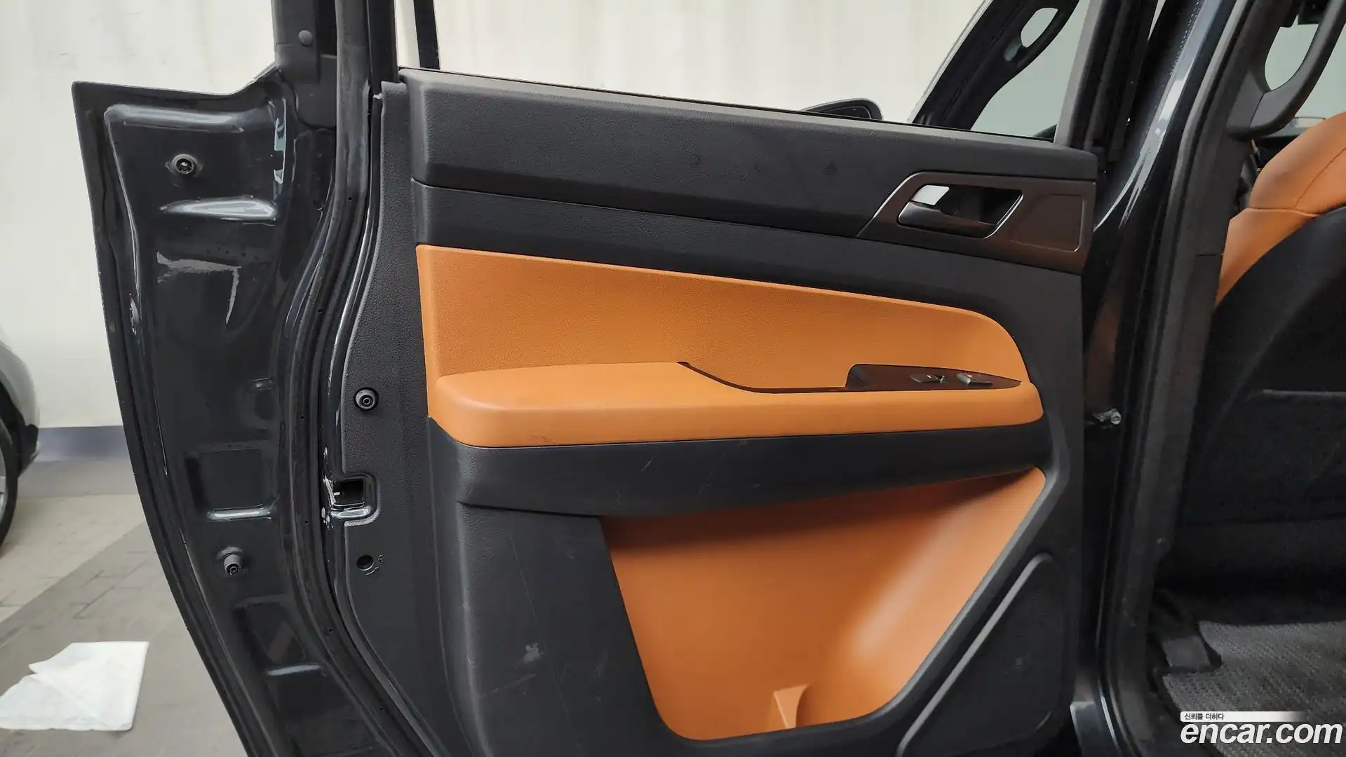 Rexton KG Mobility 2022.3-INNER-035