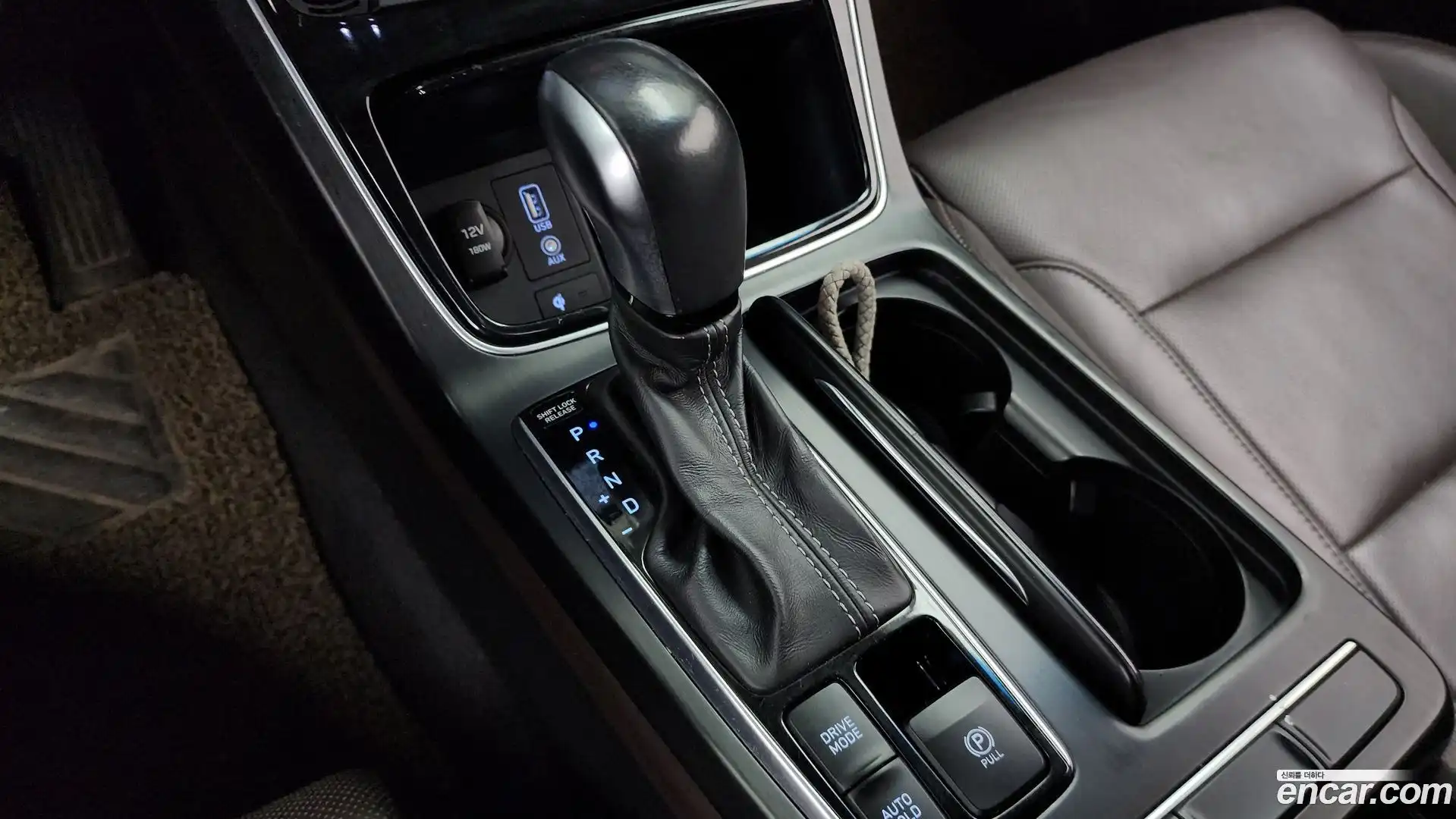 Grandeur Hyundai 2017.6-INNER-009