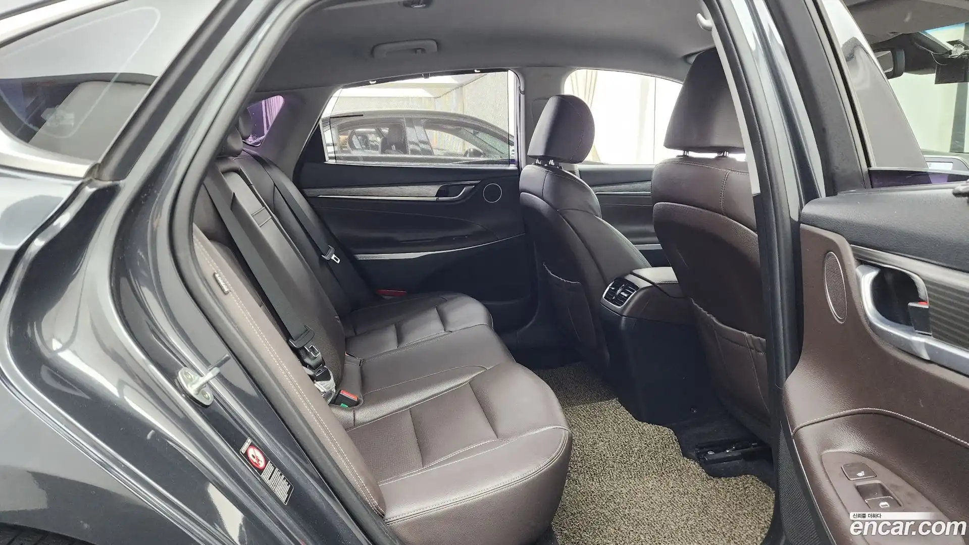 Grandeur Hyundai 2017.6-OPTION-016