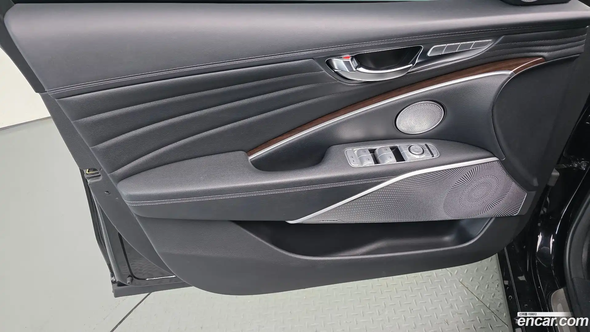 K9 Kia 2020.0-INNER-034