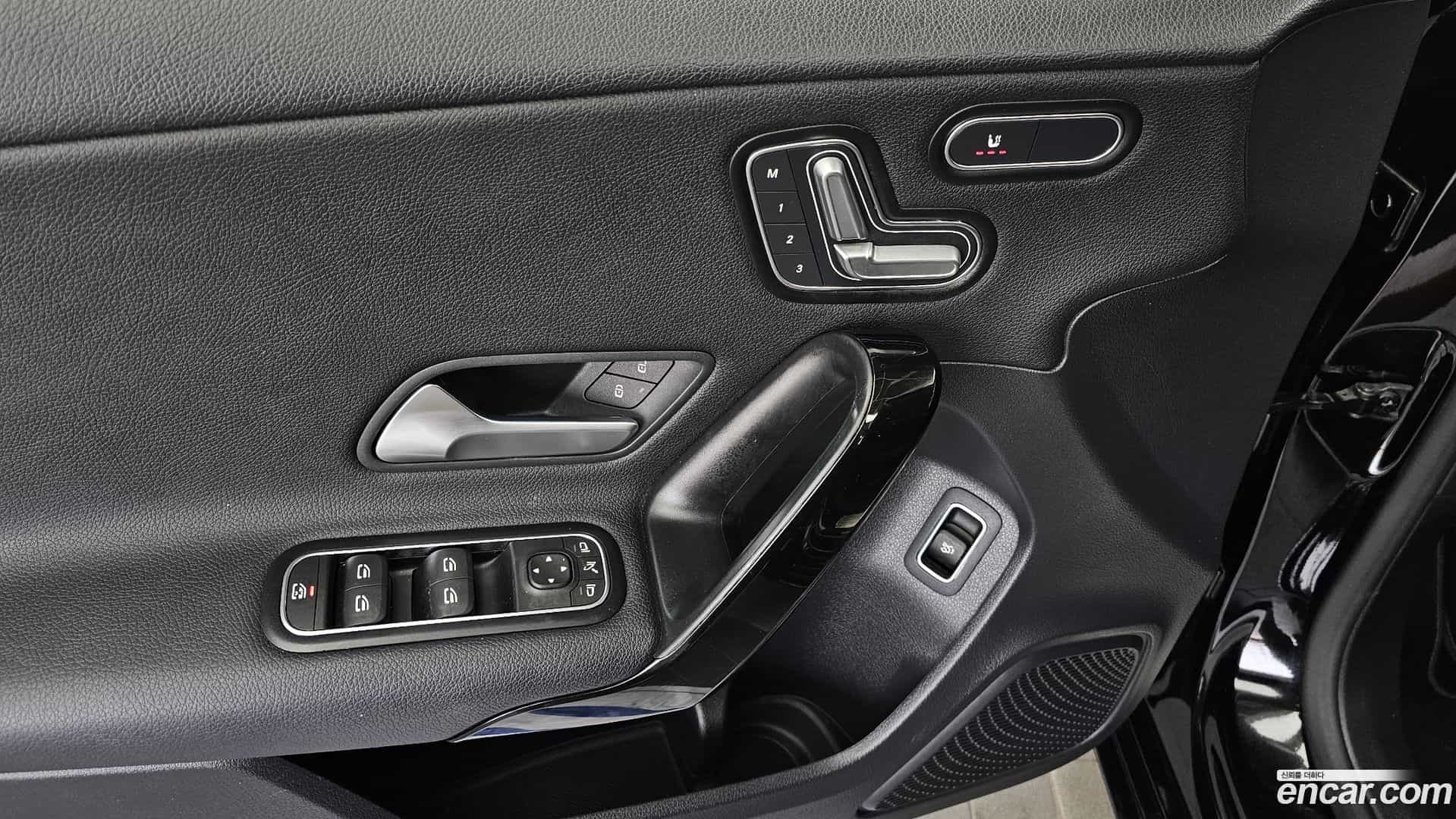 A-Class Mercedes-Benz 2020.2-OPTION-023