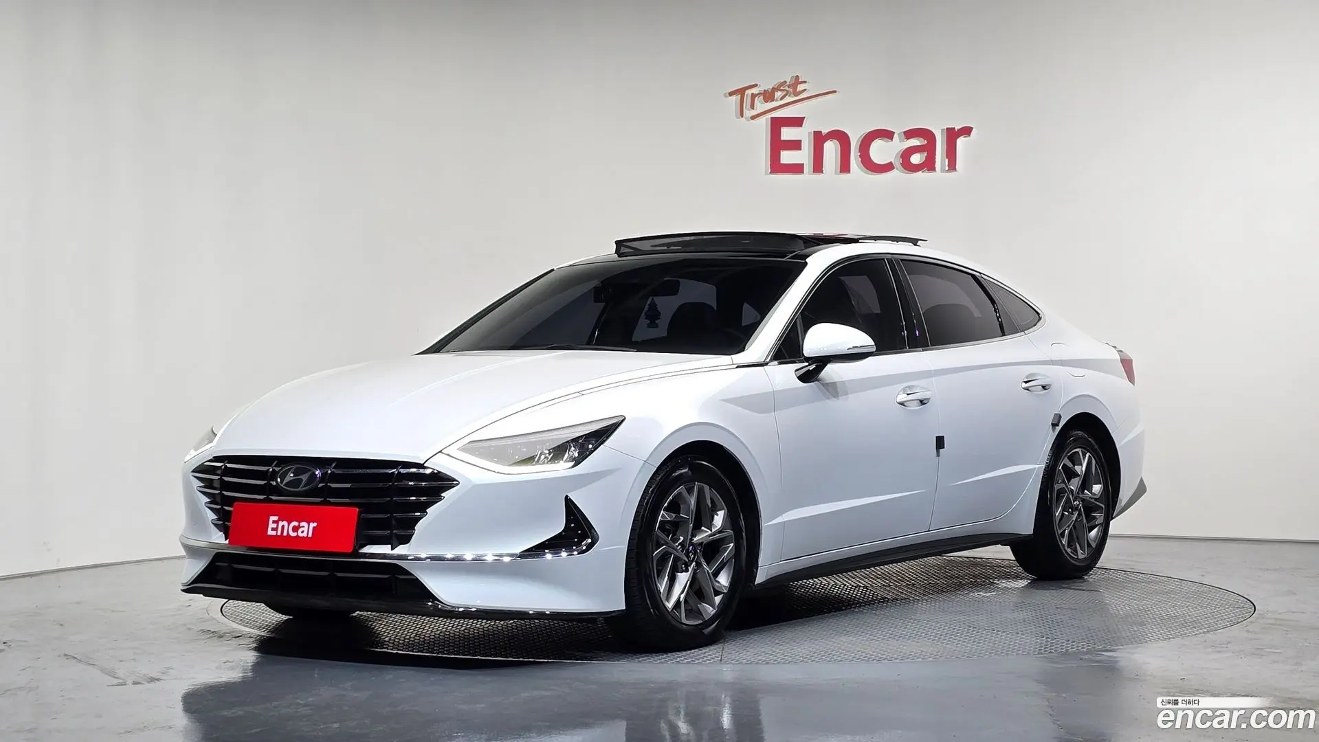 Main__Slider__Photo:Sonata Hyundai 2021.4-0