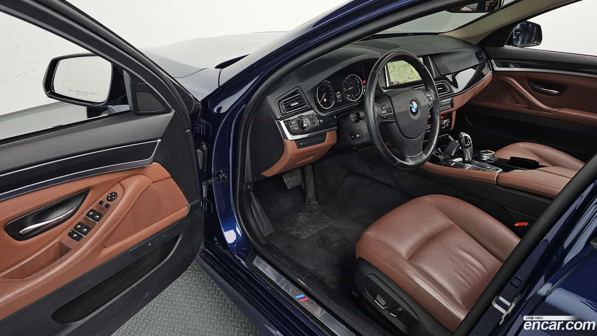 5-Series BMW 2016.2-INNER-010