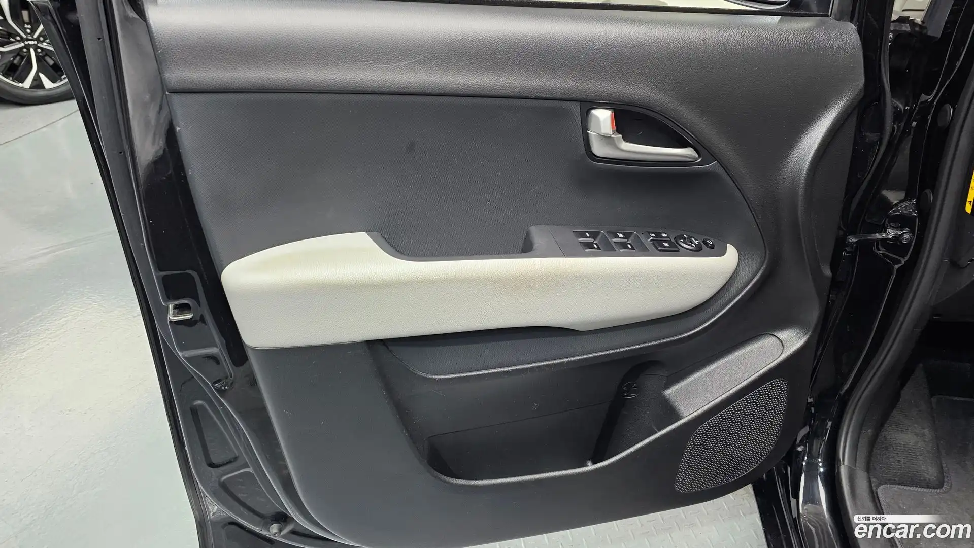 RAY Kia 2023.10-INNER-034