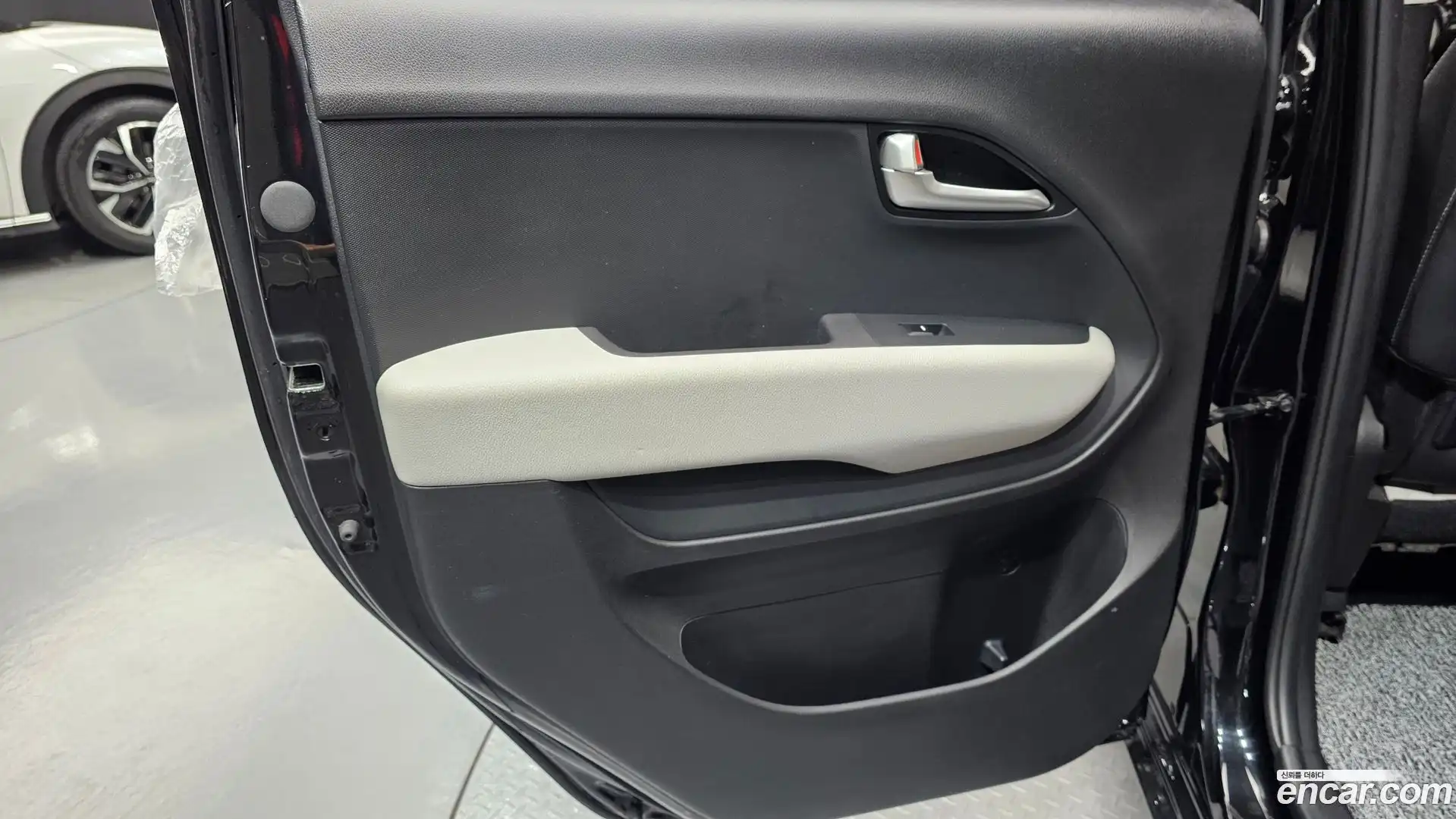 RAY Kia 2023.10-INNER-035