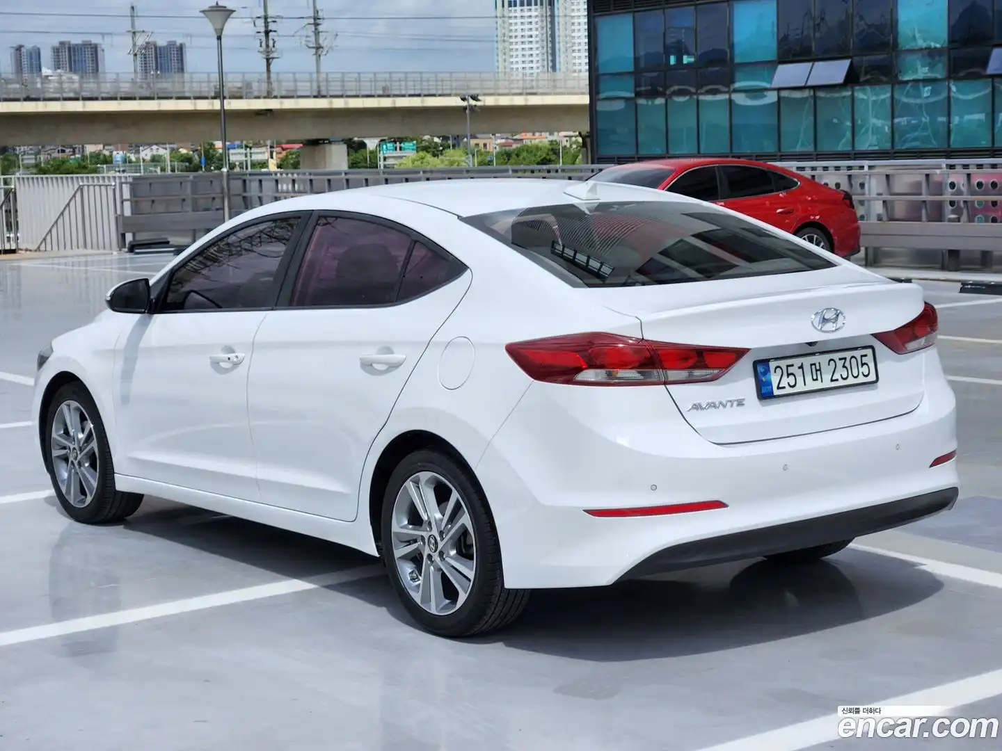 AVANTE Hyundai 2018.0-OUTER-005