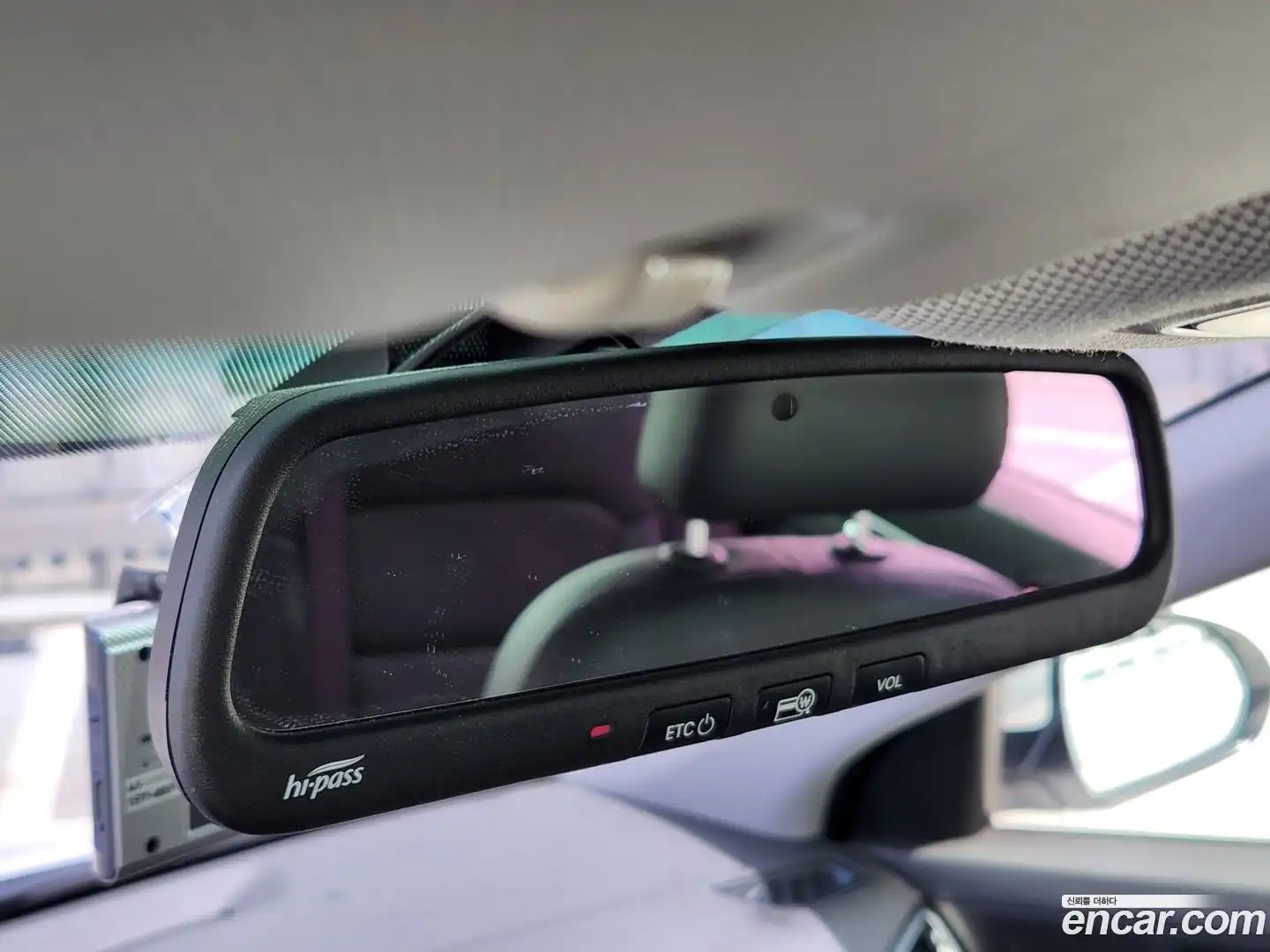AVANTE Hyundai 2018.0-OPTION-023
