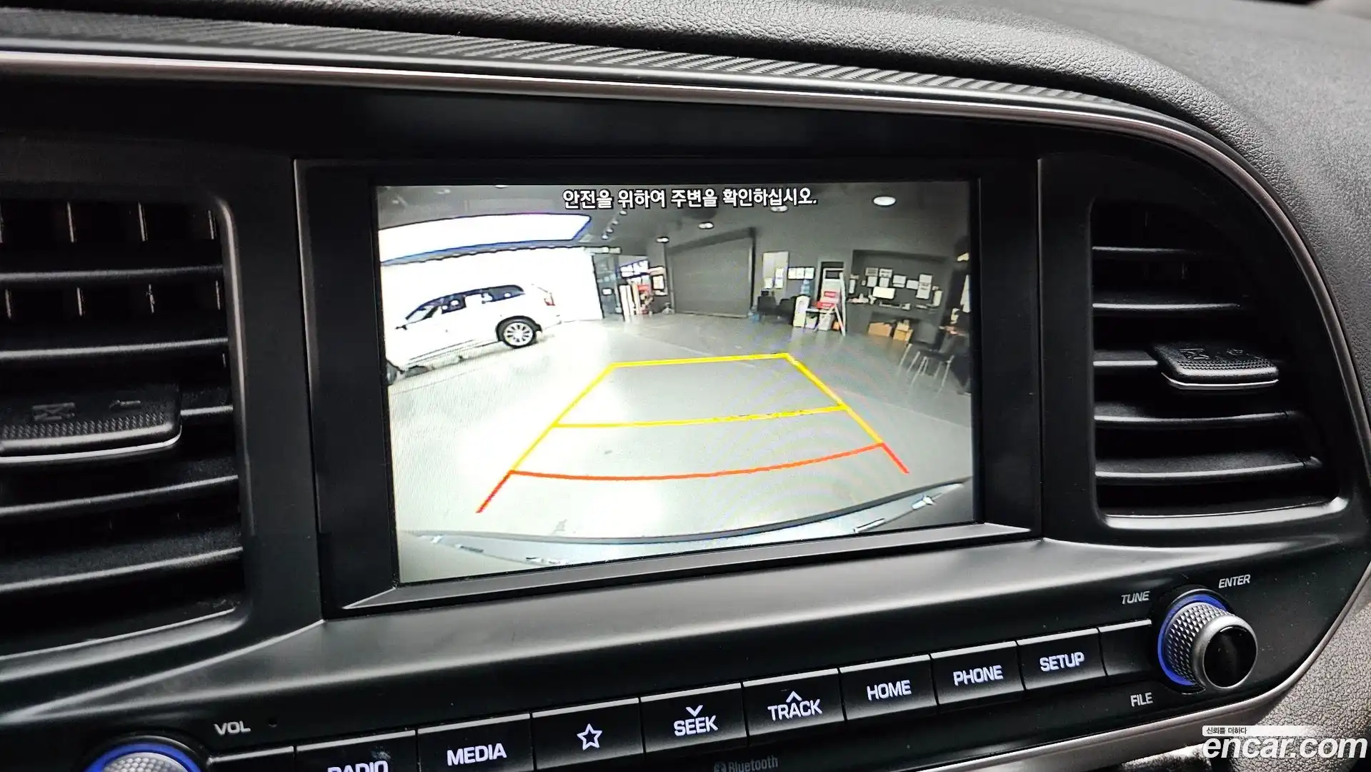 AVANTE Hyundai 2019.10-OPTION-020