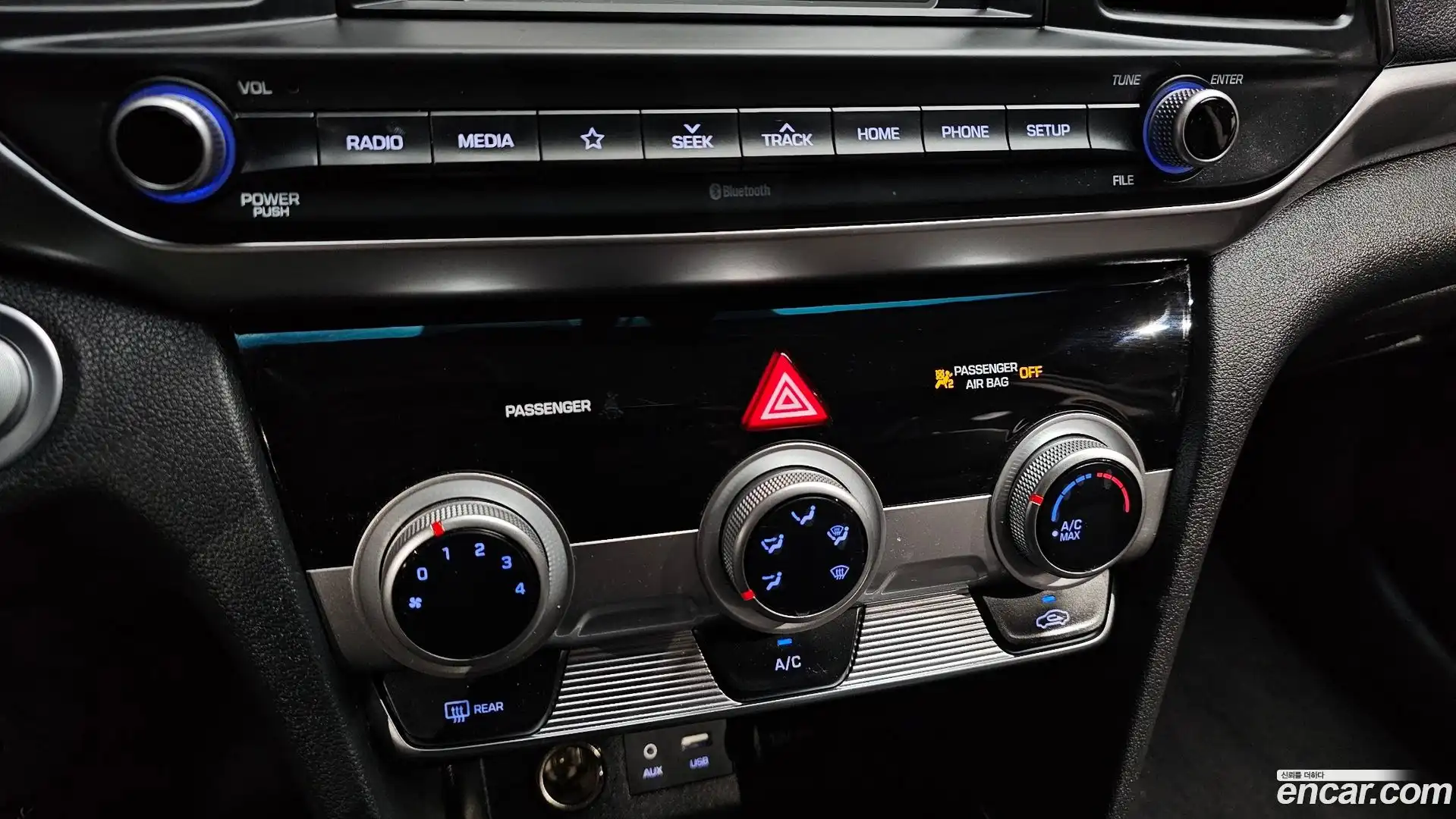 AVANTE Hyundai 2019.10-OPTION-023