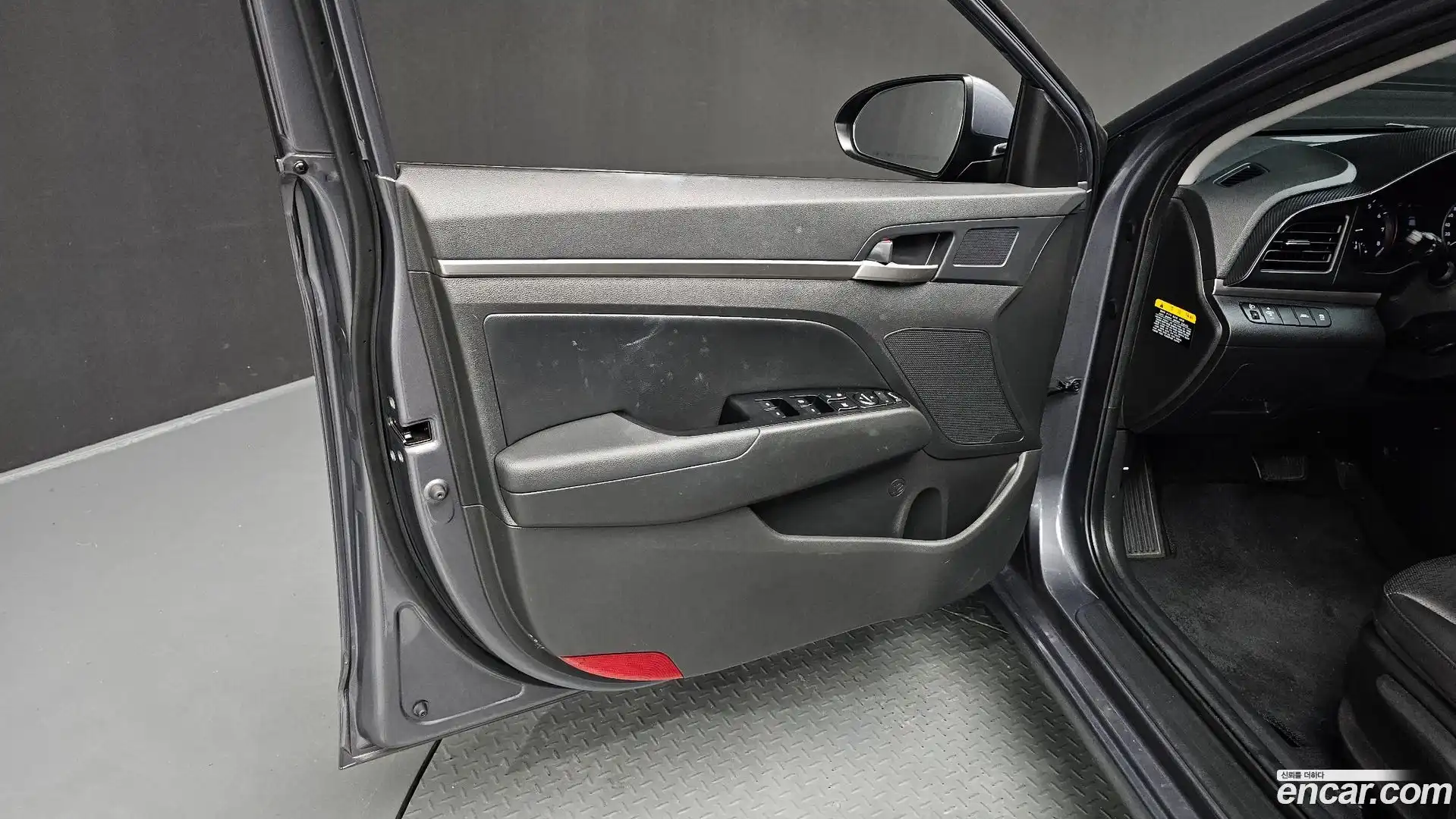 AVANTE Hyundai 2019.10-INNER-034