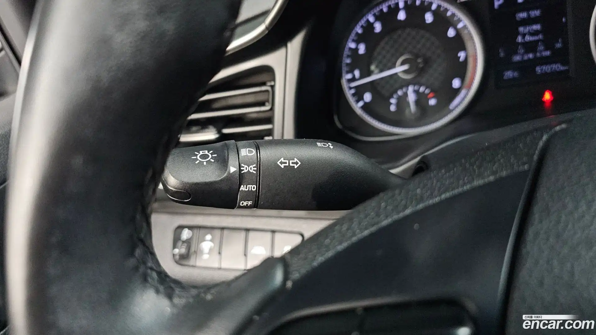 AVANTE Hyundai 2019.10-OPTION-043