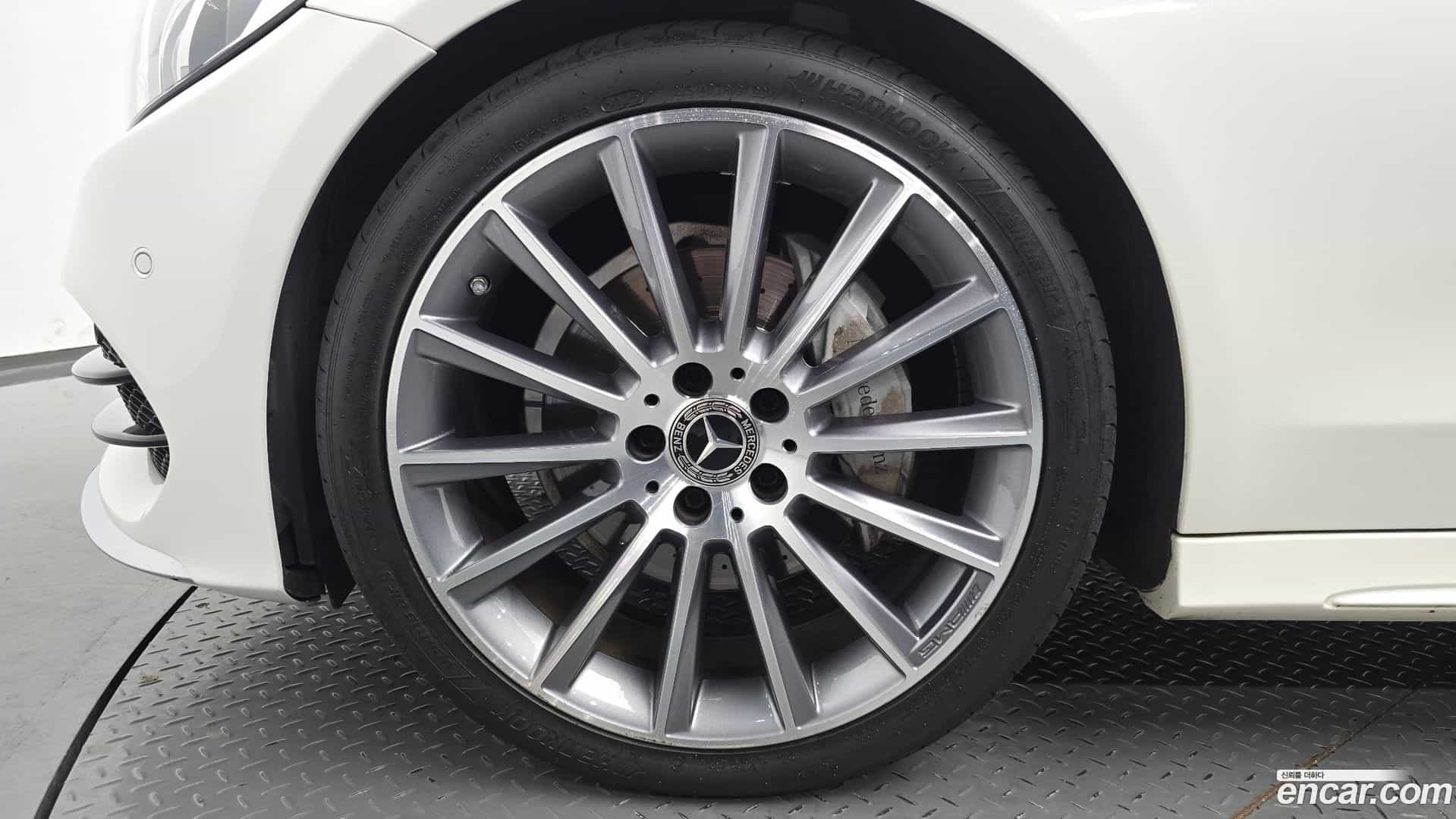 C-Class Mercedes-Benz 2018.3-OUTER-005