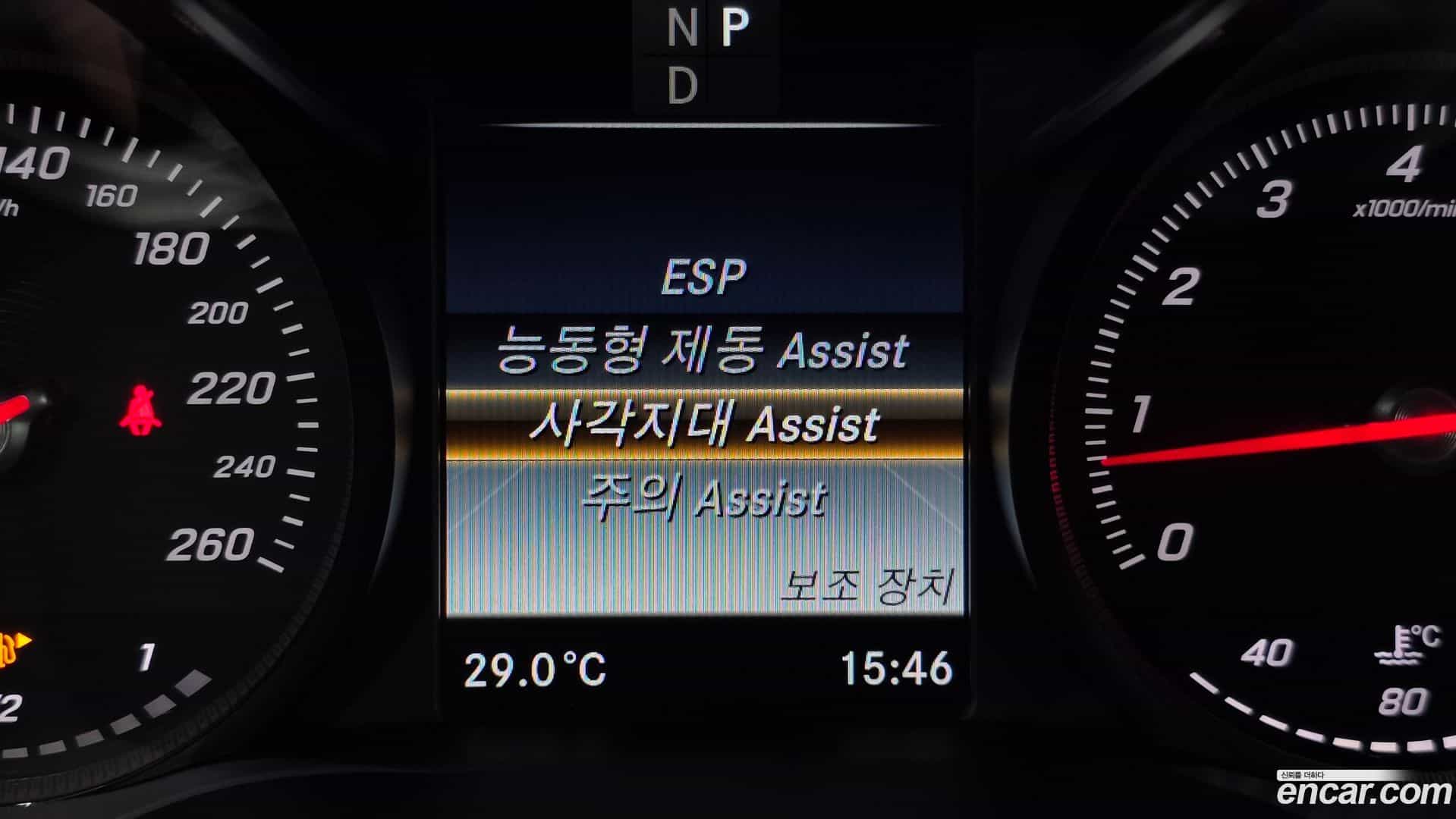 C-Class Mercedes-Benz 2018.3-OPTION-020
