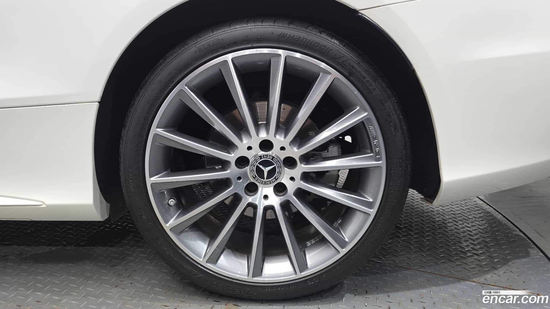 C-Class Mercedes-Benz 2018.3-OUTER-031