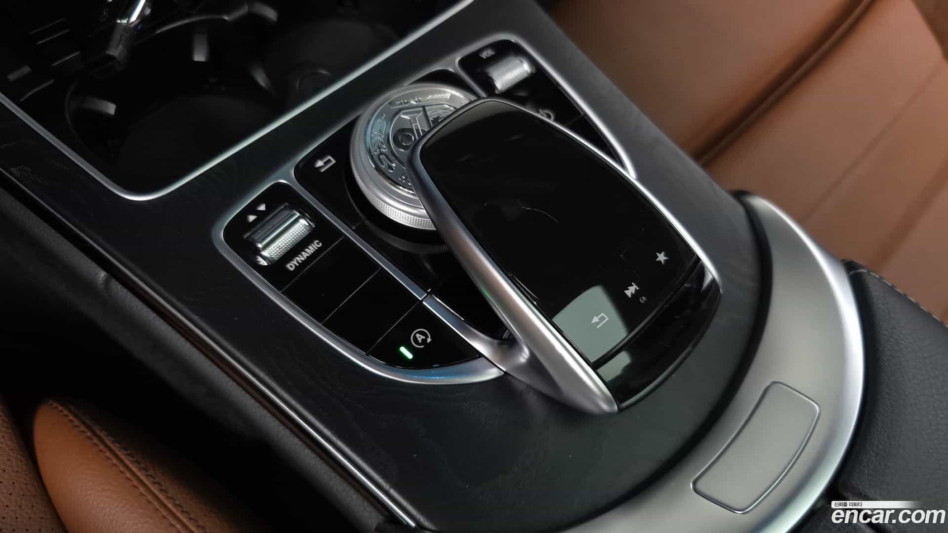 C-Class Mercedes-Benz 2018.3-OPTION-041