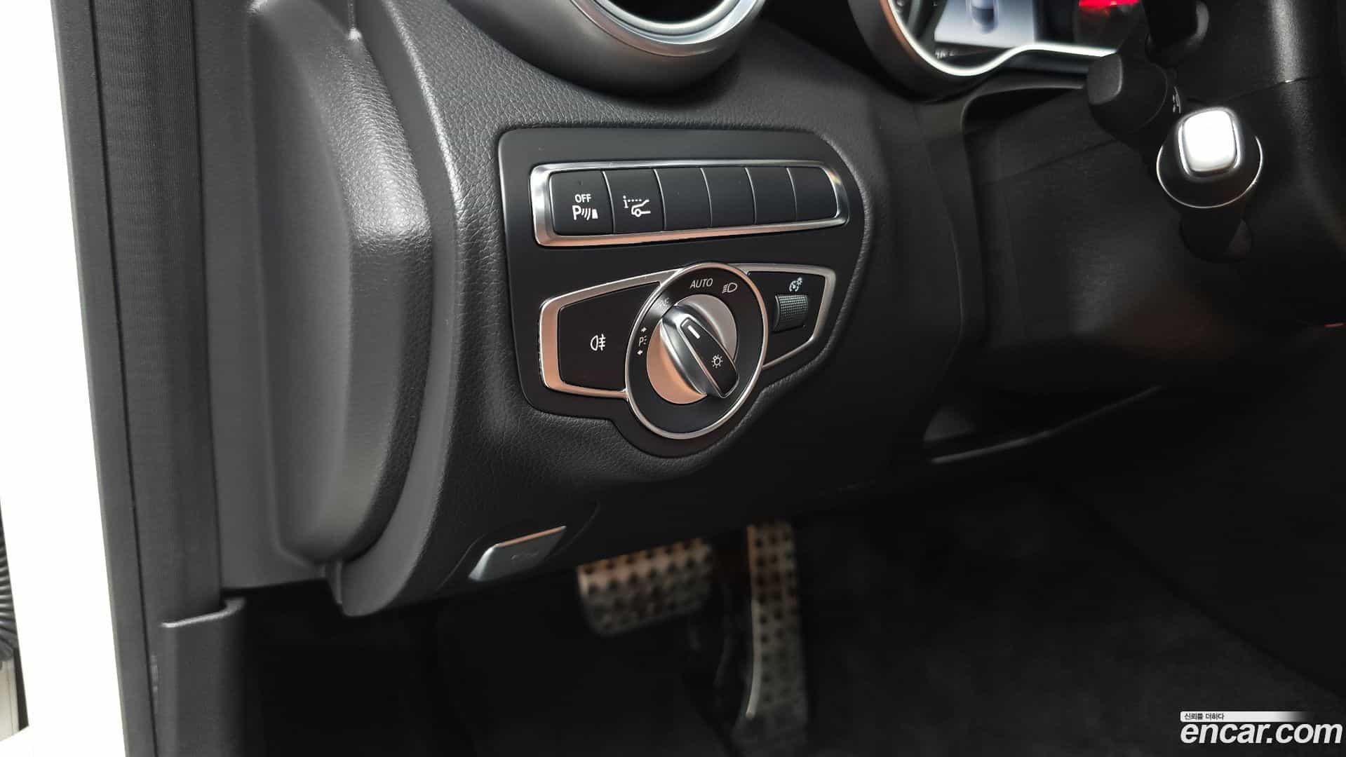 C-Class Mercedes-Benz 2018.3-OPTION-043