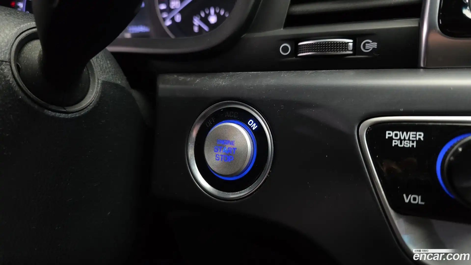 Sonata Hyundai 2018.8-OPTION-043