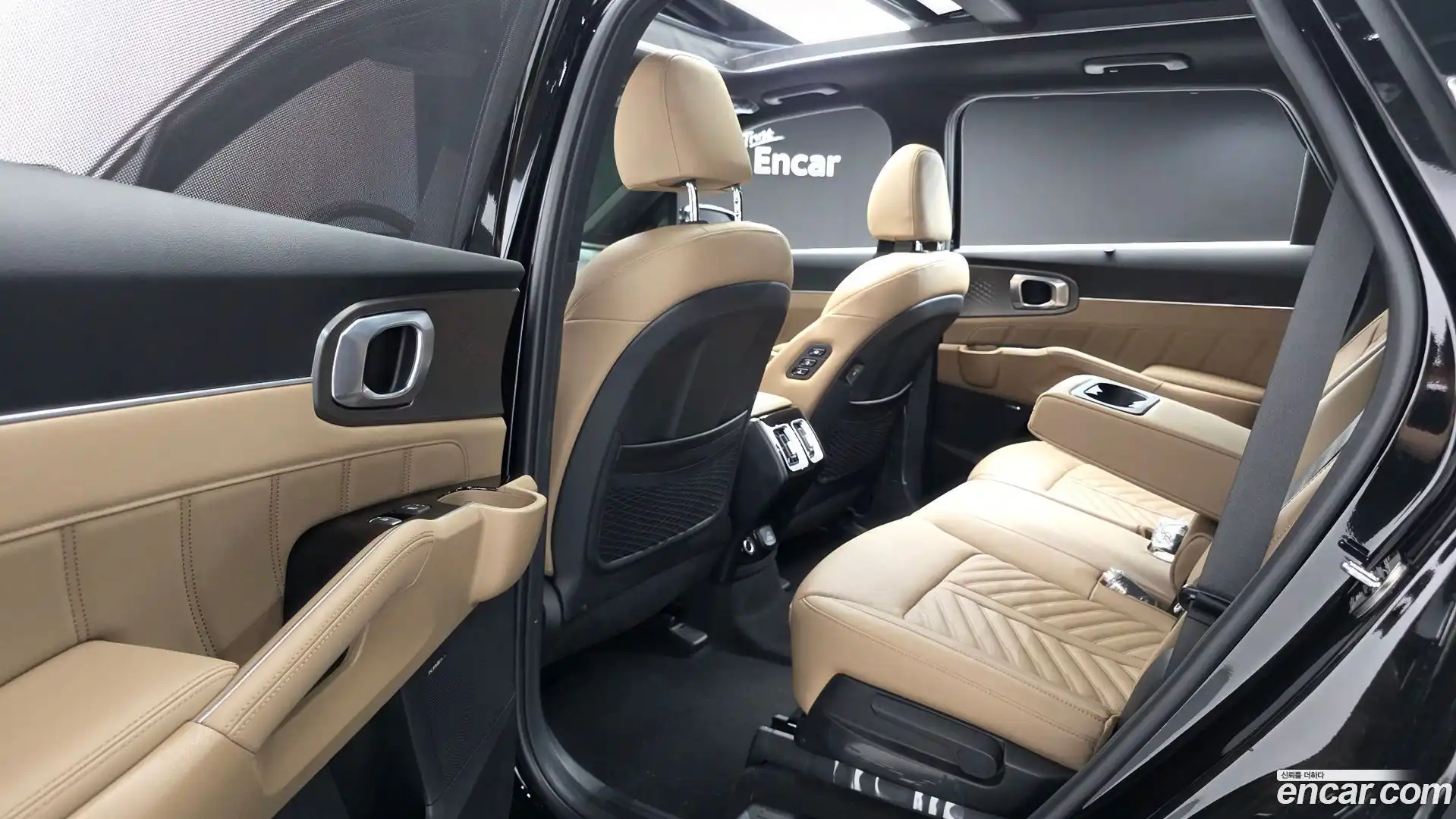 Sorento Kia 2024.6-OPTION-015
