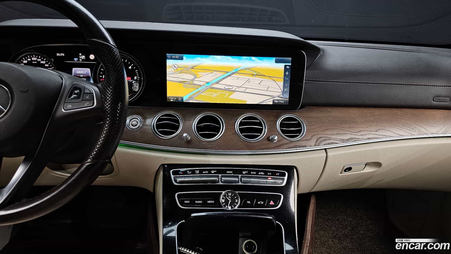 E-Class Mercedes-Benz 2016.7-OPTION-017