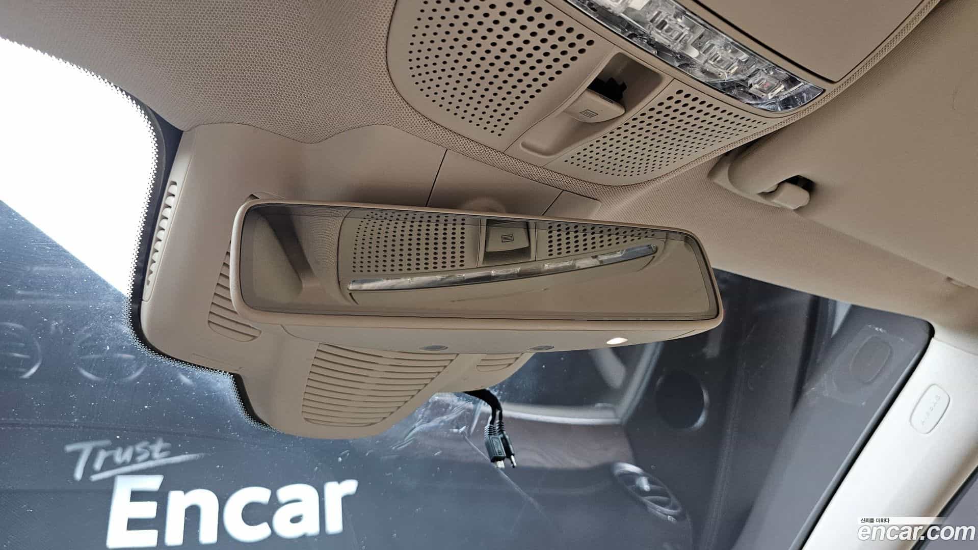 E-Class Mercedes-Benz 2016.7-OPTION-020