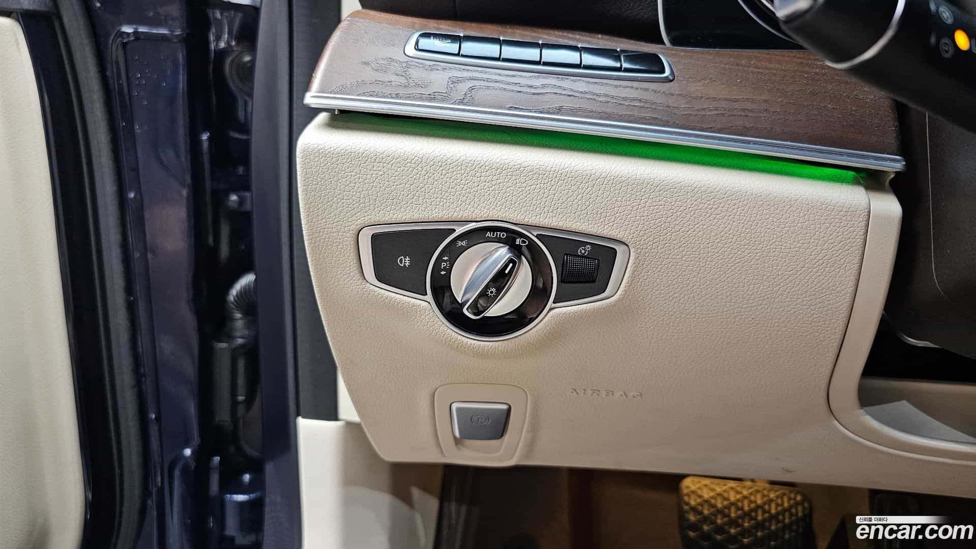 E-Class Mercedes-Benz 2016.7-OPTION-023