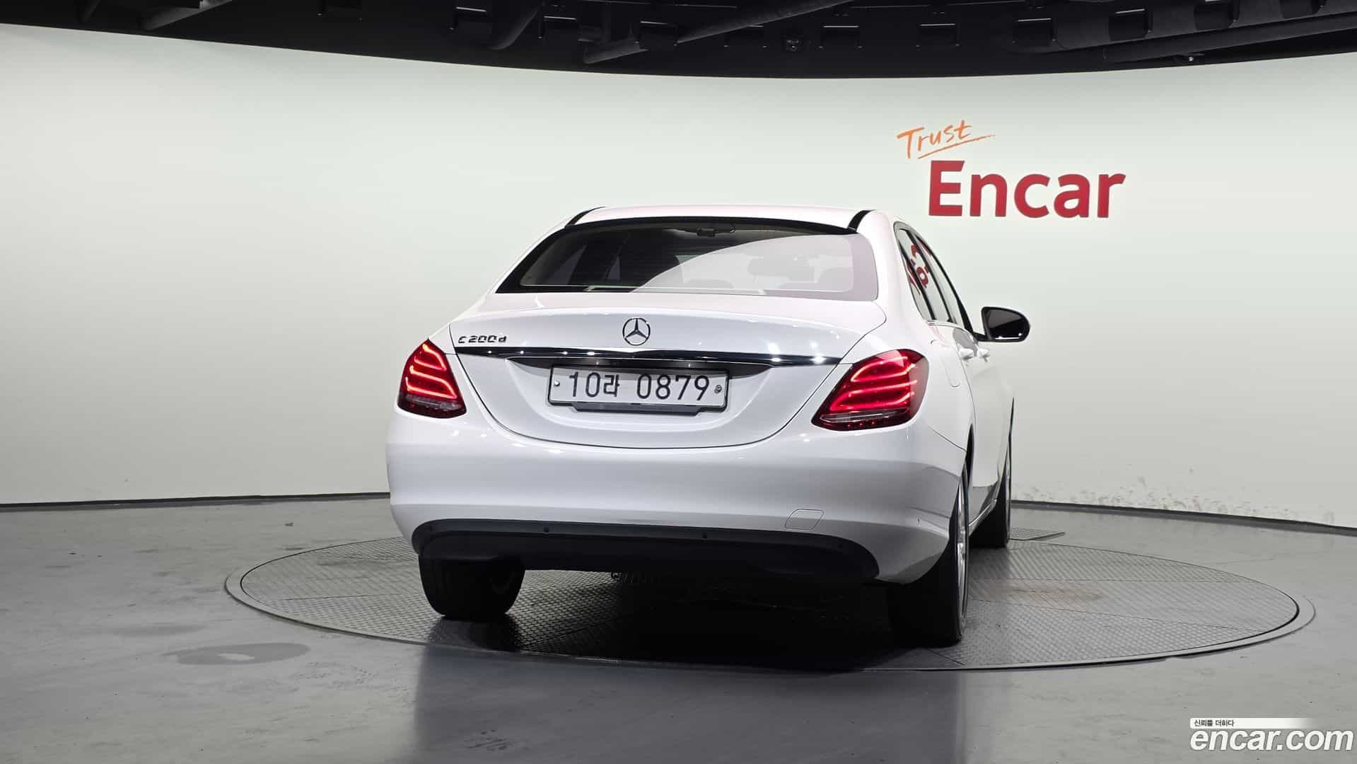 C-Class Mercedes-Benz 2015.8-OUTER-004