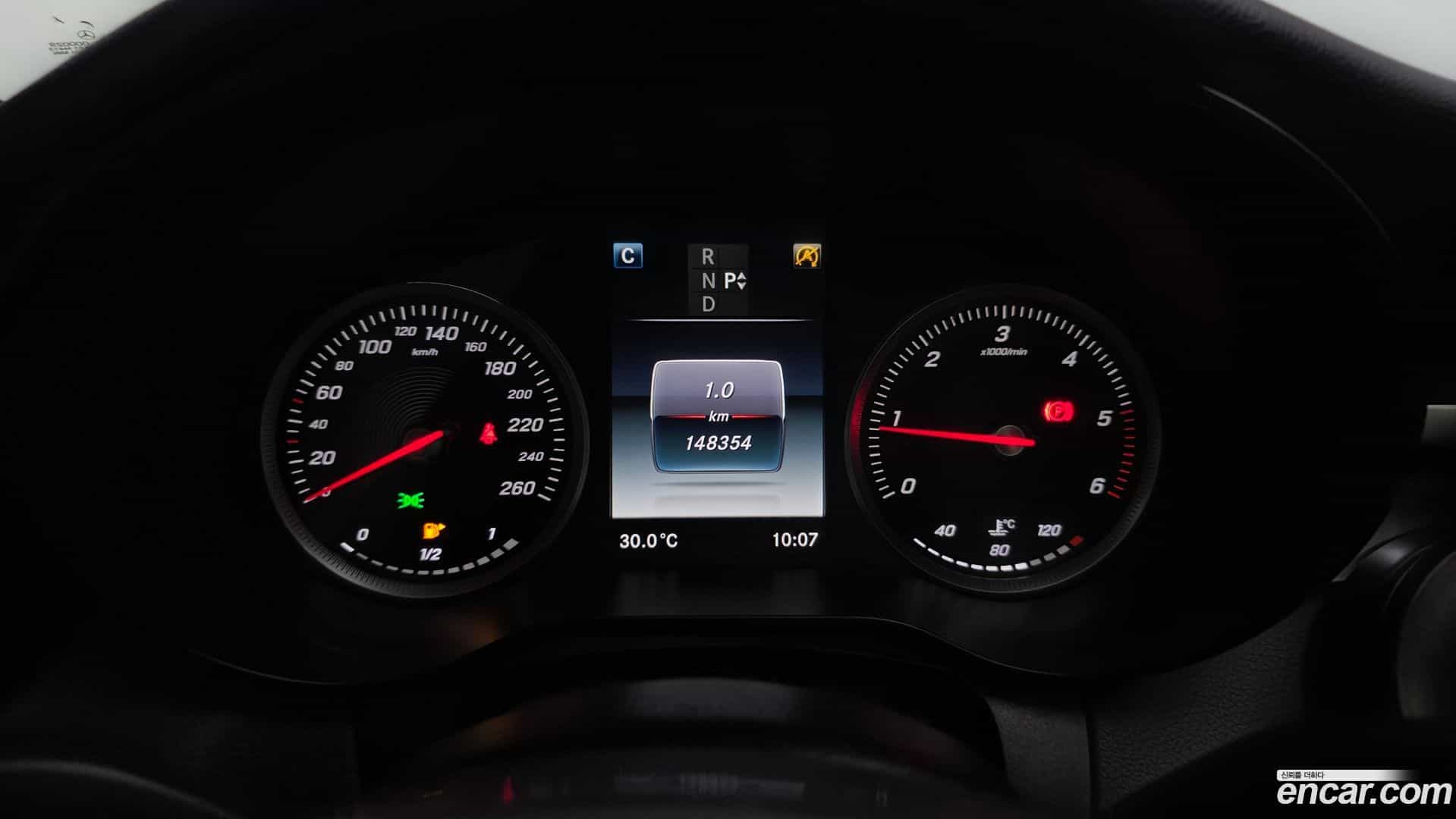 C-Class Mercedes-Benz 2015.8-INNER-008