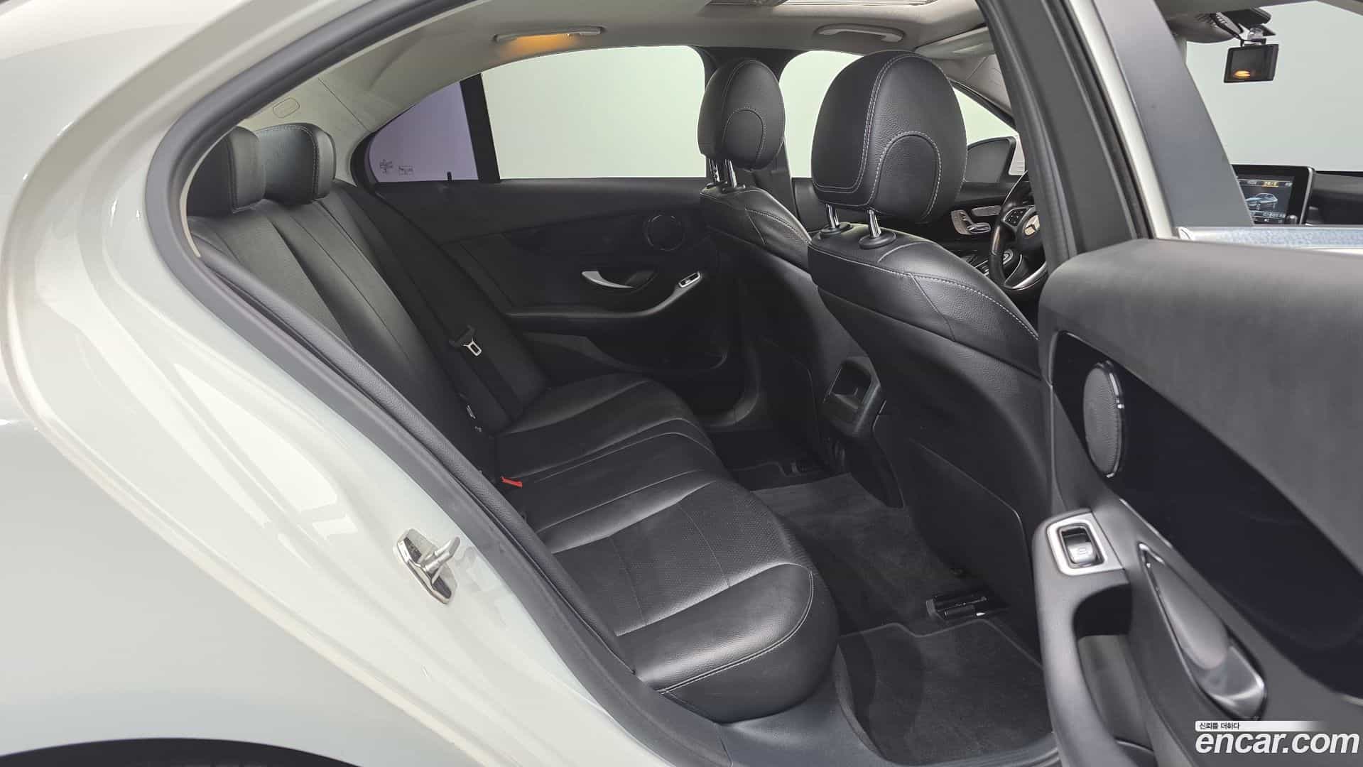C-Class Mercedes-Benz 2015.8-OPTION-015