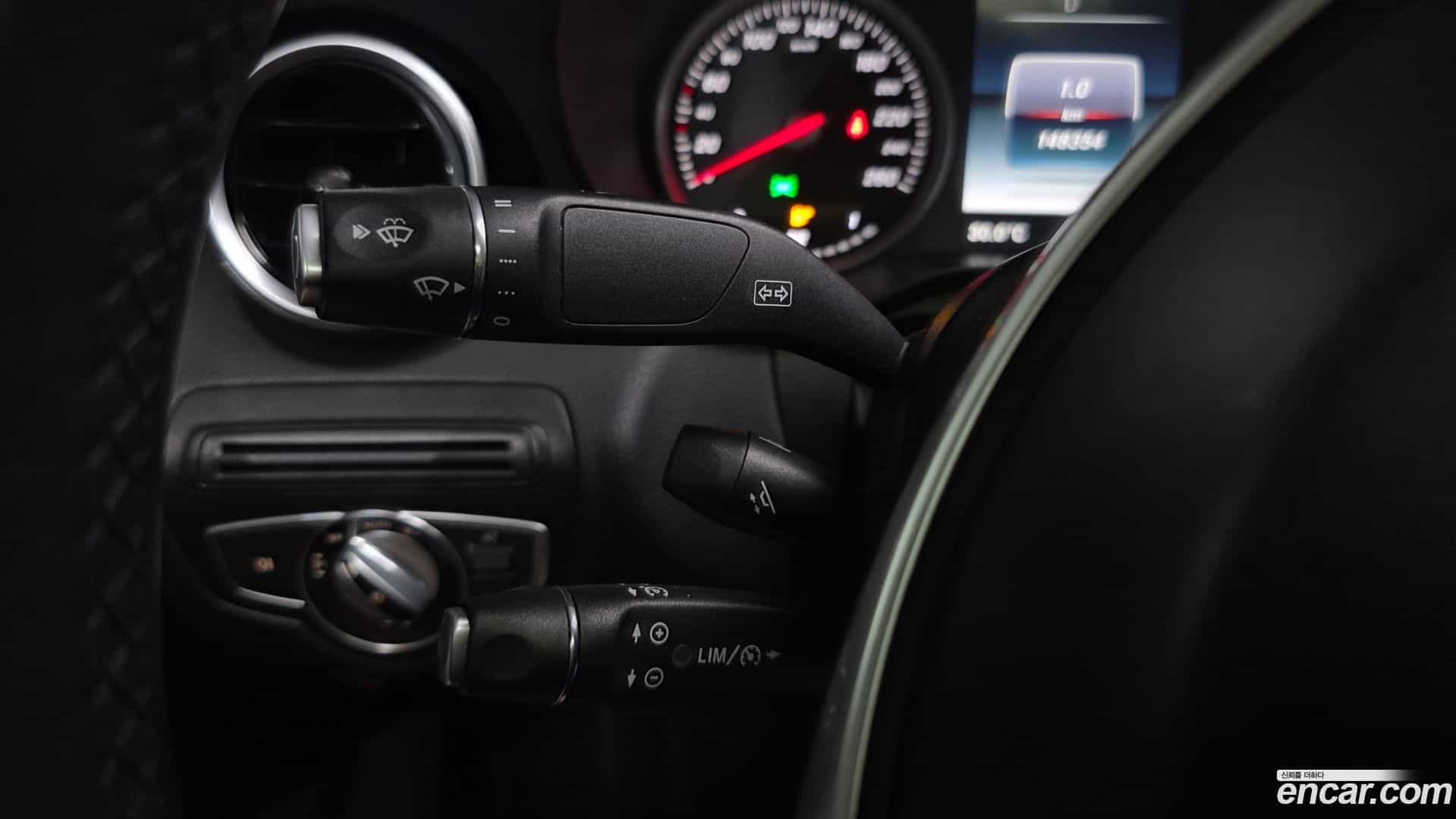 C-Class Mercedes-Benz 2015.8-OPTION-020