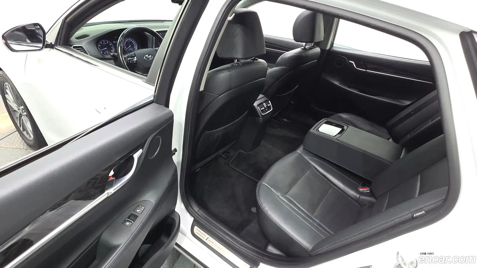 Grandeur Hyundai 2017.2-OPTION-015