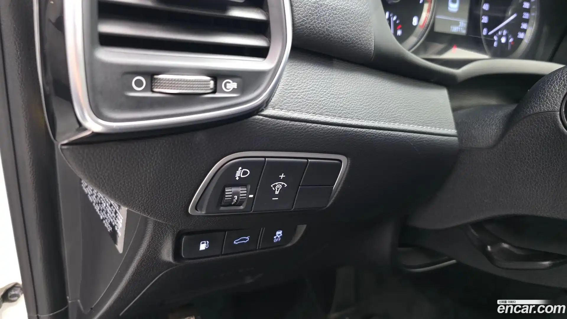 Grandeur Hyundai 2017.2-OPTION-017