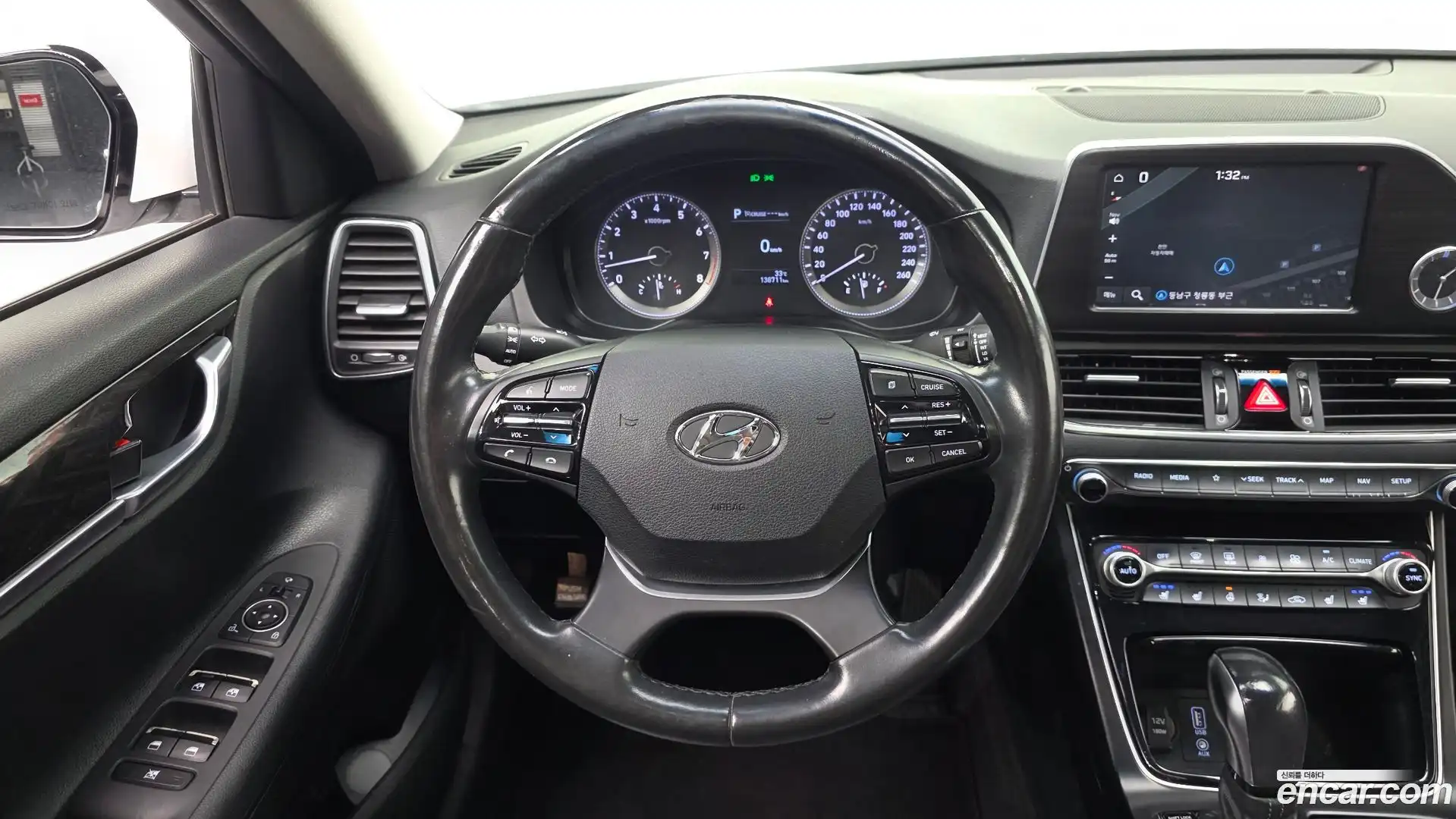 Grandeur Hyundai 2017.2-OPTION-018