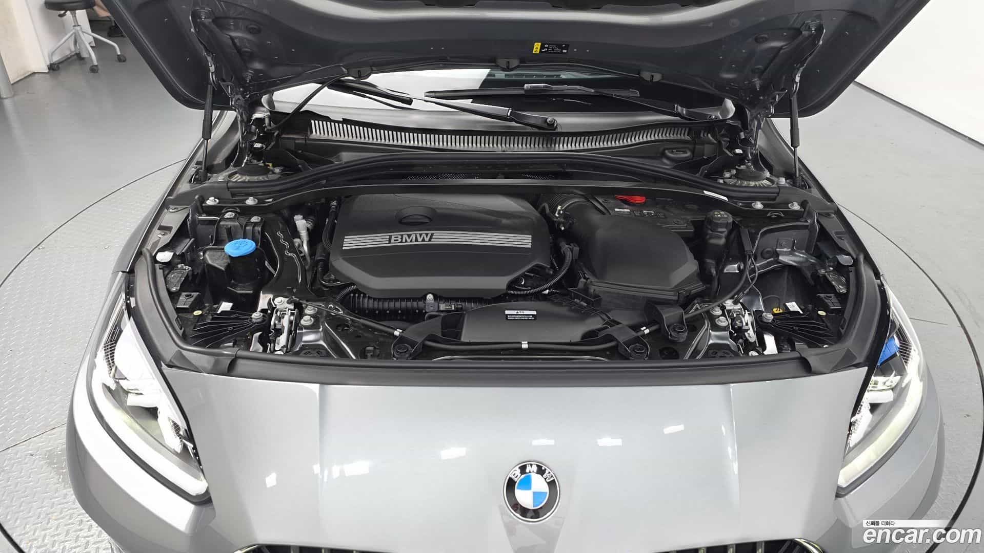 1-Series BMW 2025.6-OUTER-006