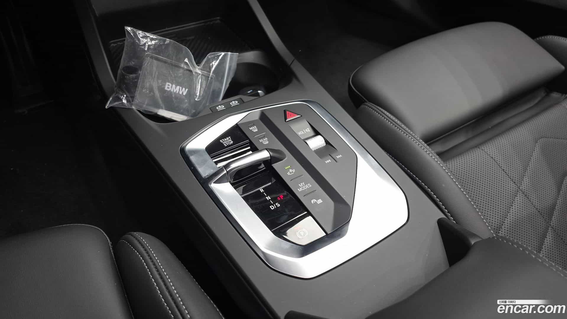 1-Series BMW 2025.6-INNER-009