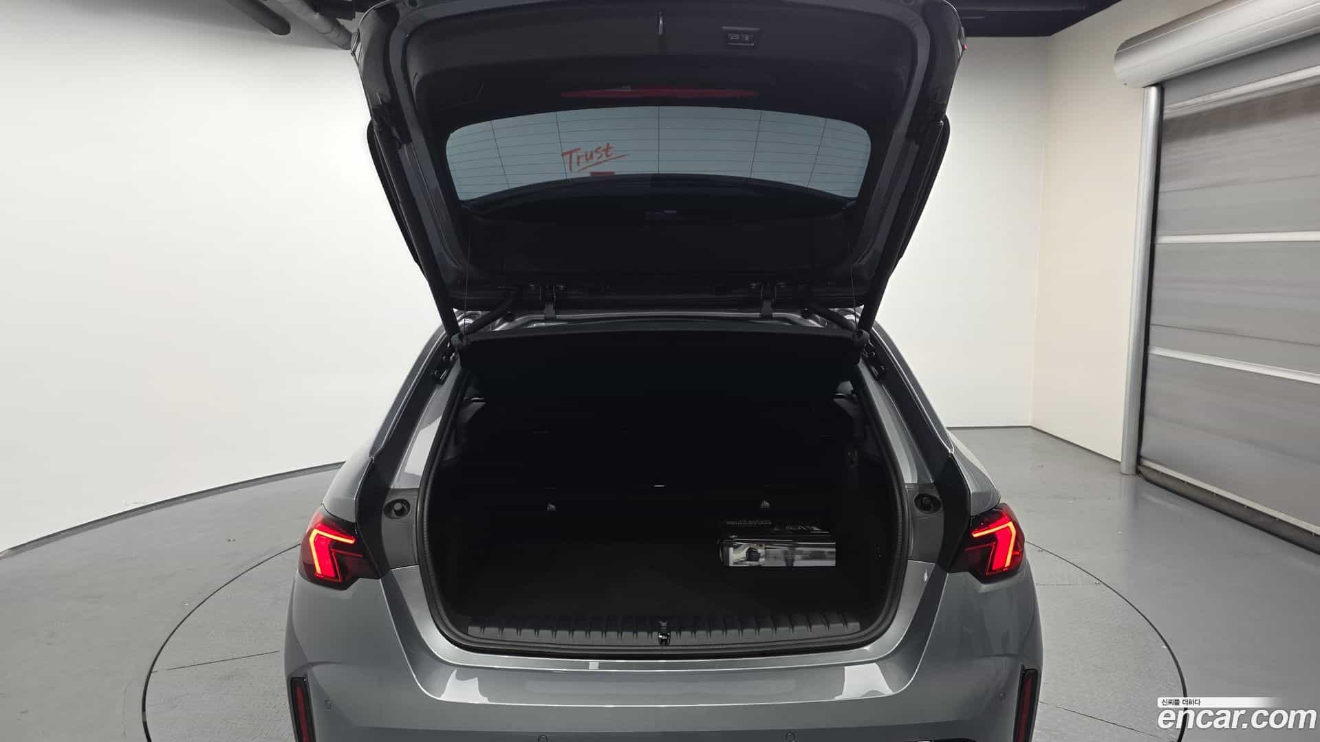 1-Series BMW 2025.6-OPTION-024