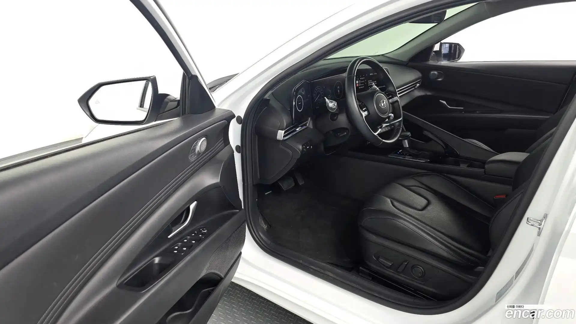 AVANTE Hyundai 2023.2-INNER-010