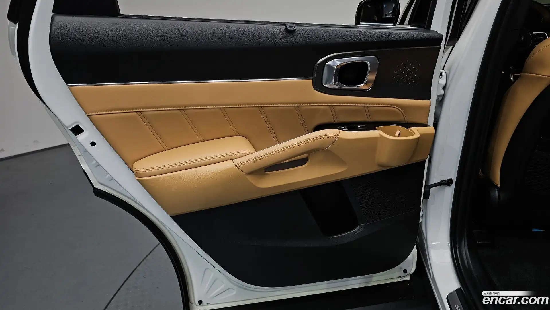 Sorento Kia 2022.5-INNER-035