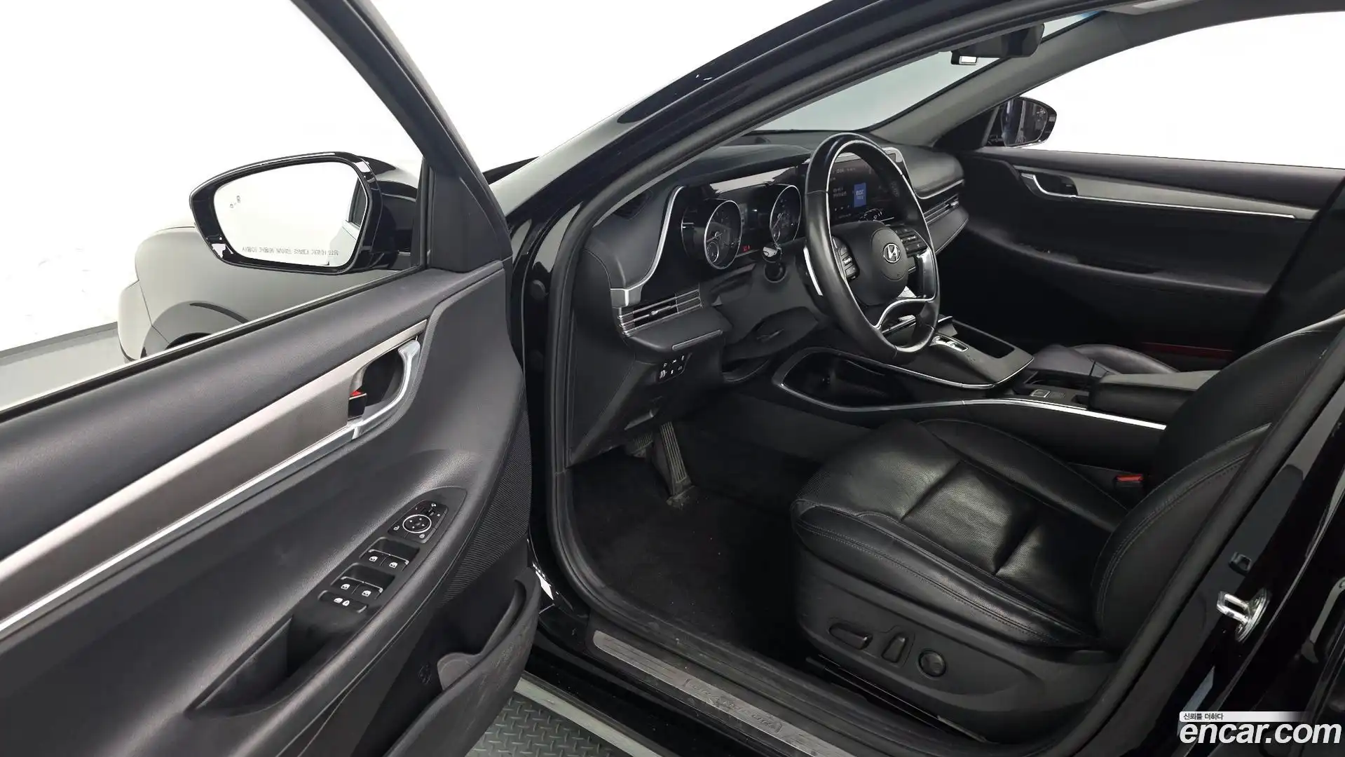 Grandeur Hyundai 2020.11-INNER-010