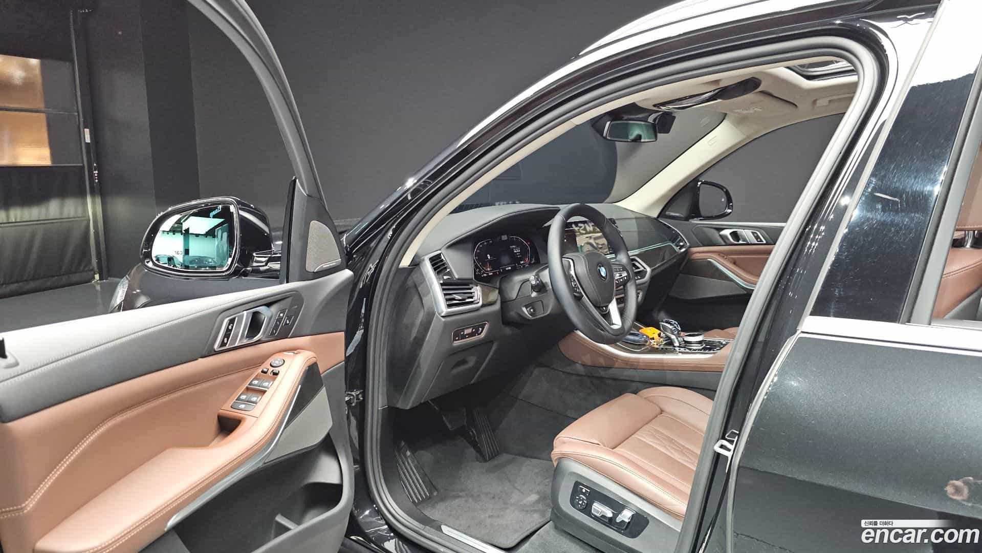 X5 BMW 2023.0-INNER-010