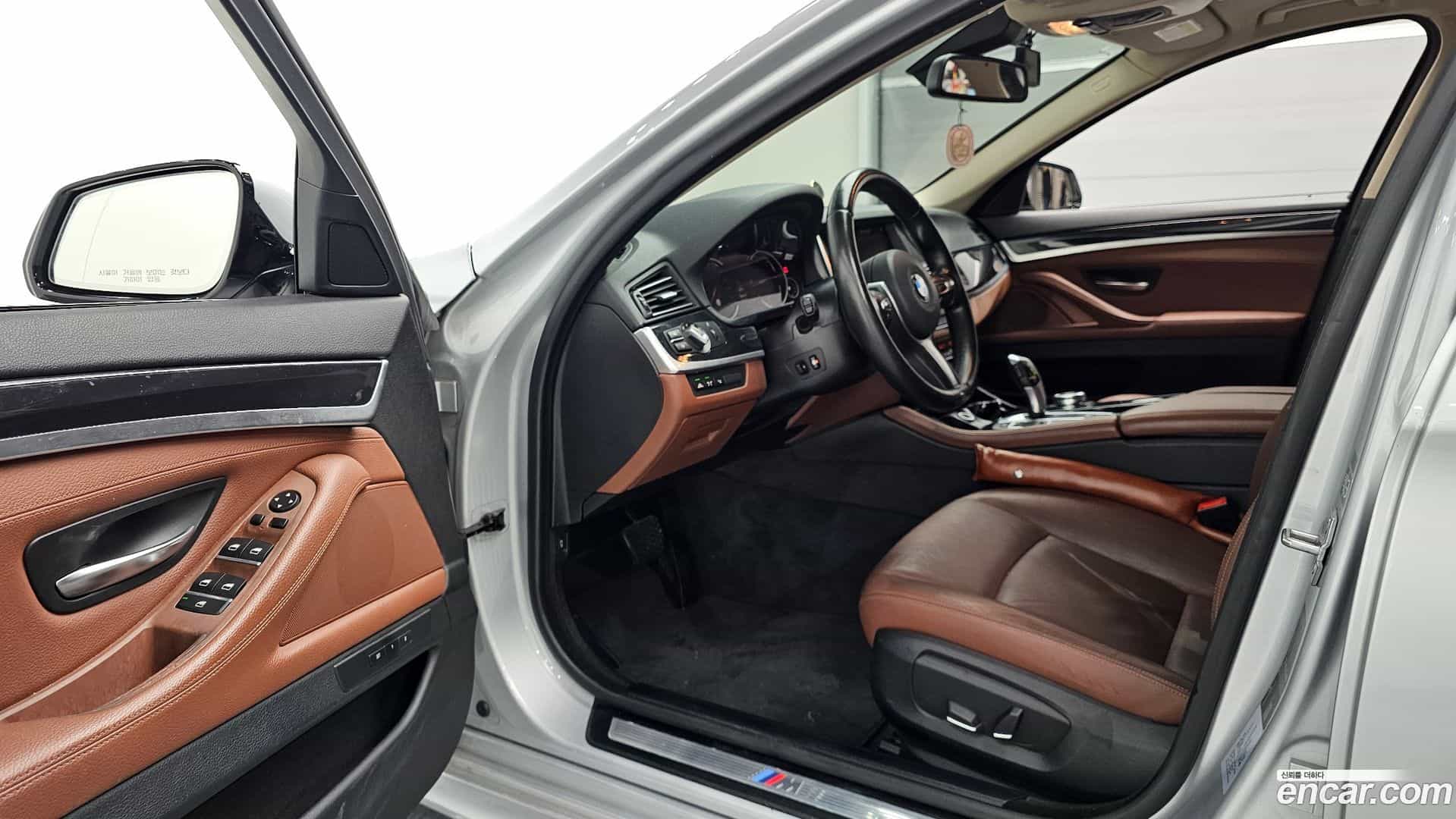 5-Series BMW 2016.9-INNER-010