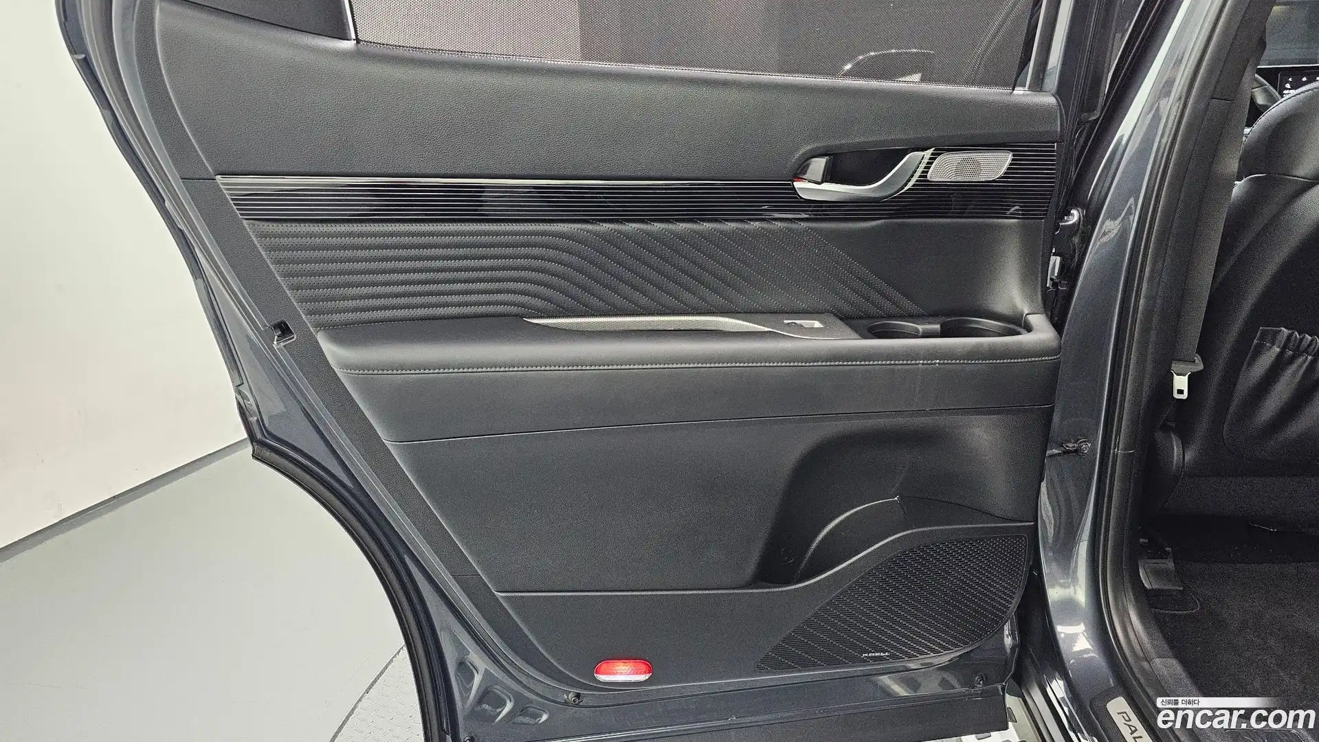 Palisade Hyundai 2023.3-INNER-035
