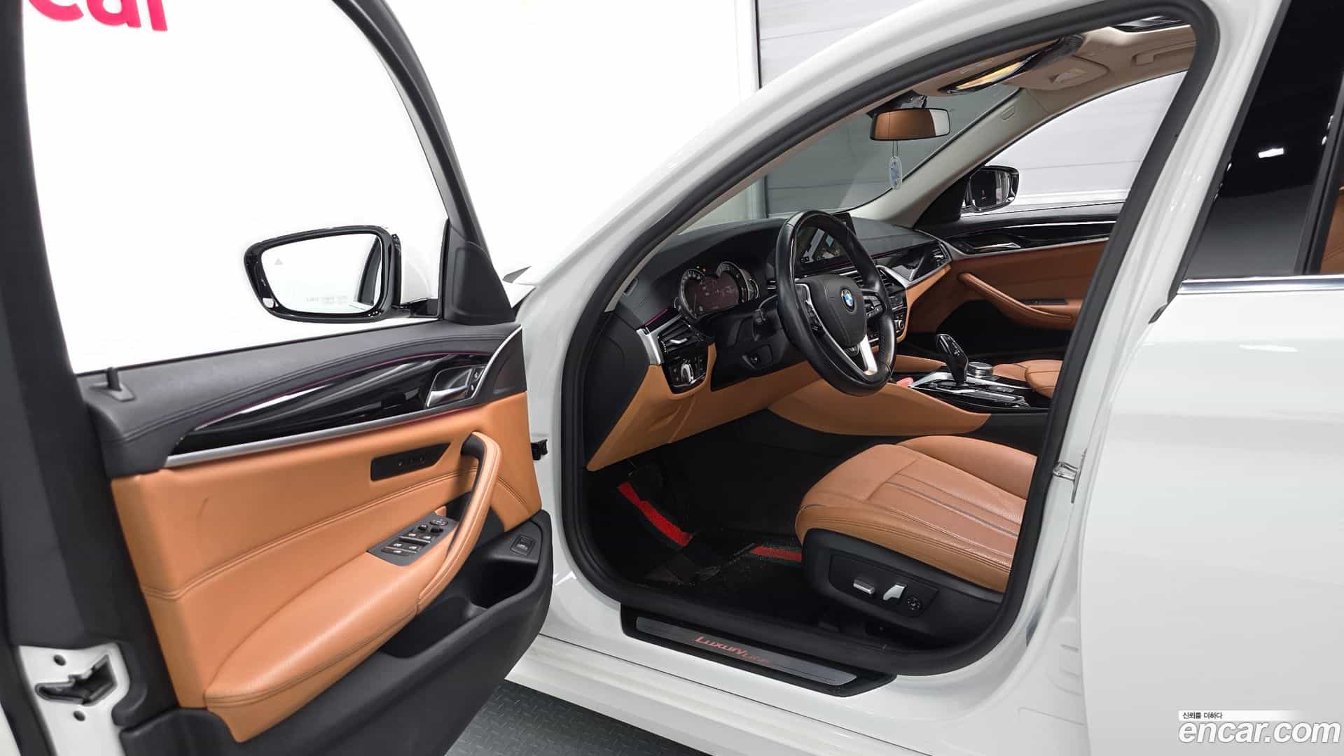 5-Series BMW 2017.10-INNER-010