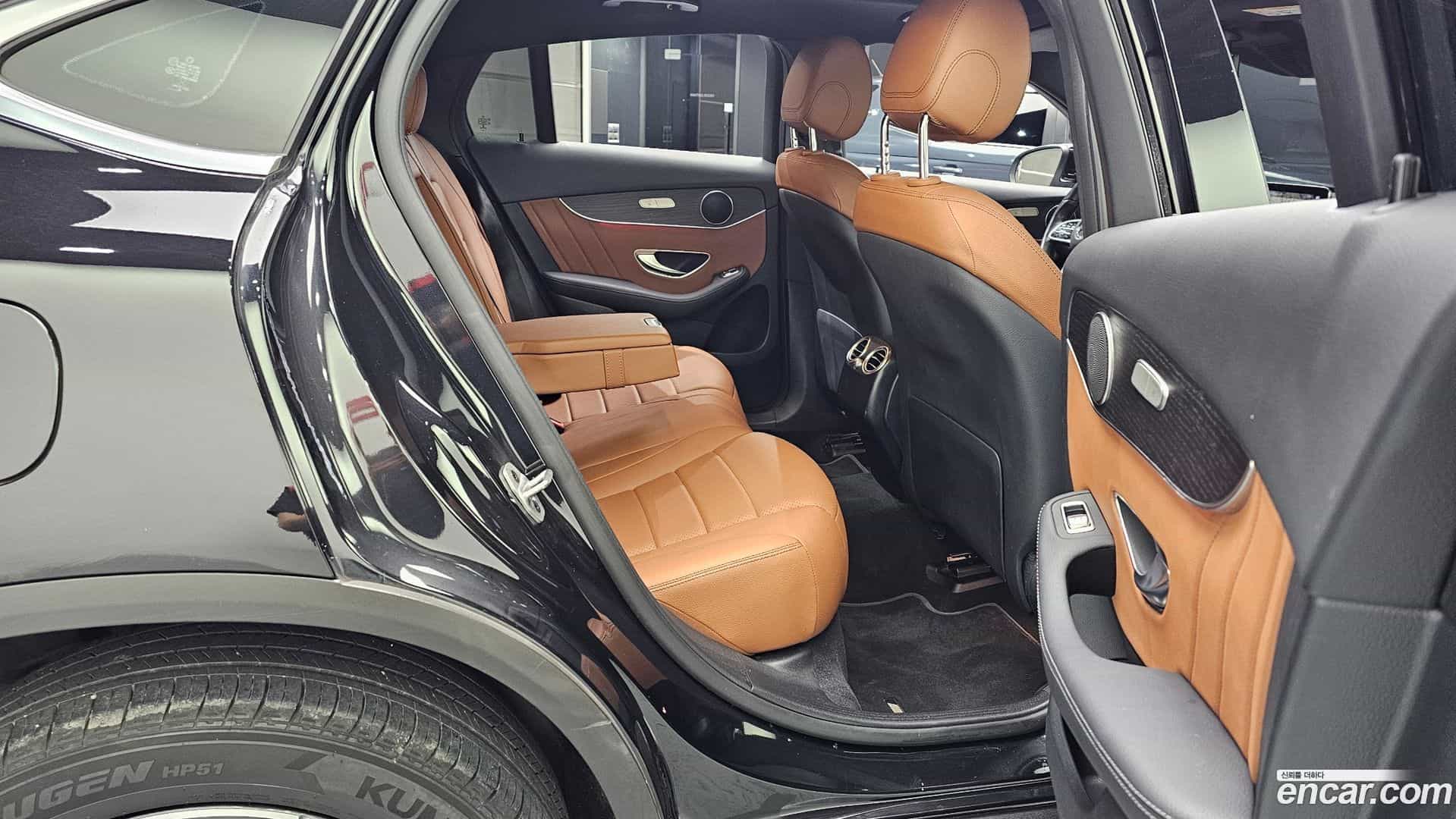 GLC-Class Mercedes-Benz 2021.4-OPTION-016